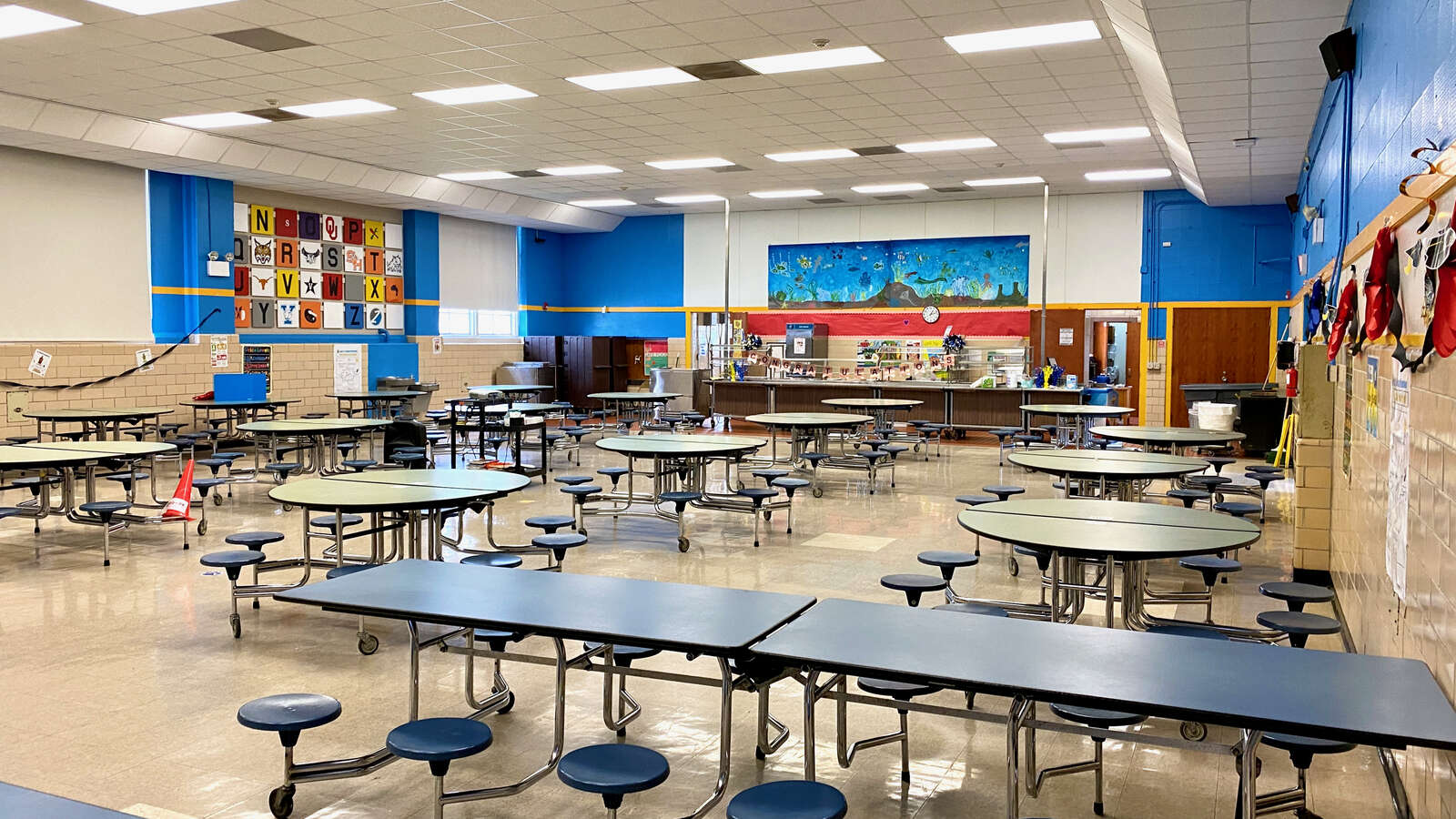 Rent a Cafeteria (Small) in Houston TX 77009