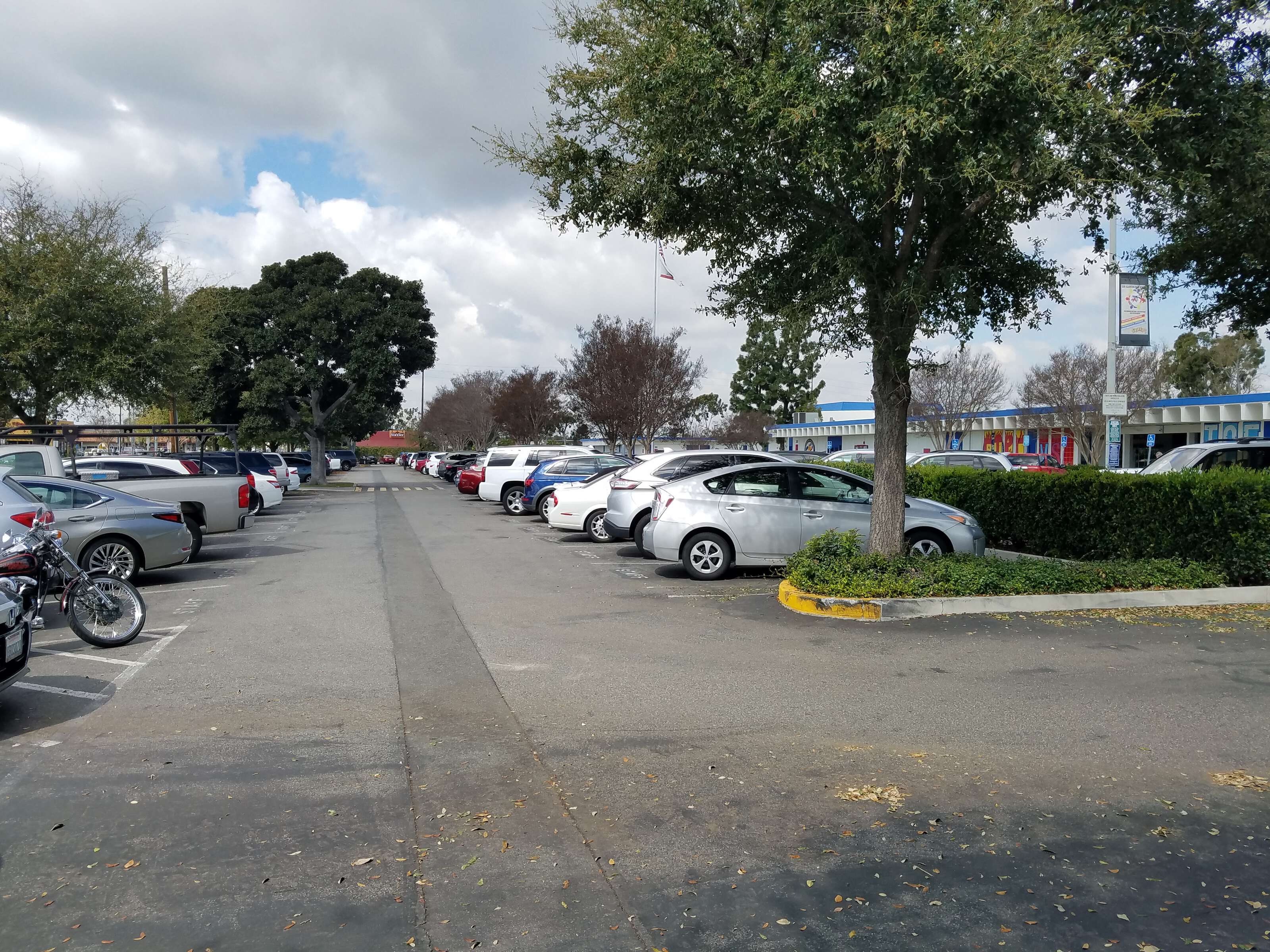 Rent a Parking Lot (Large) in Los Alamitos CA 90720