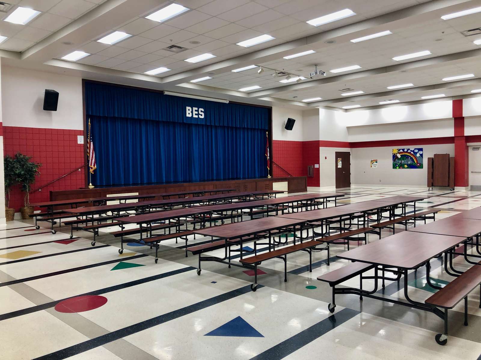 Bayyari Elementary School Multi-Purpose Room in Springdale Arkansas