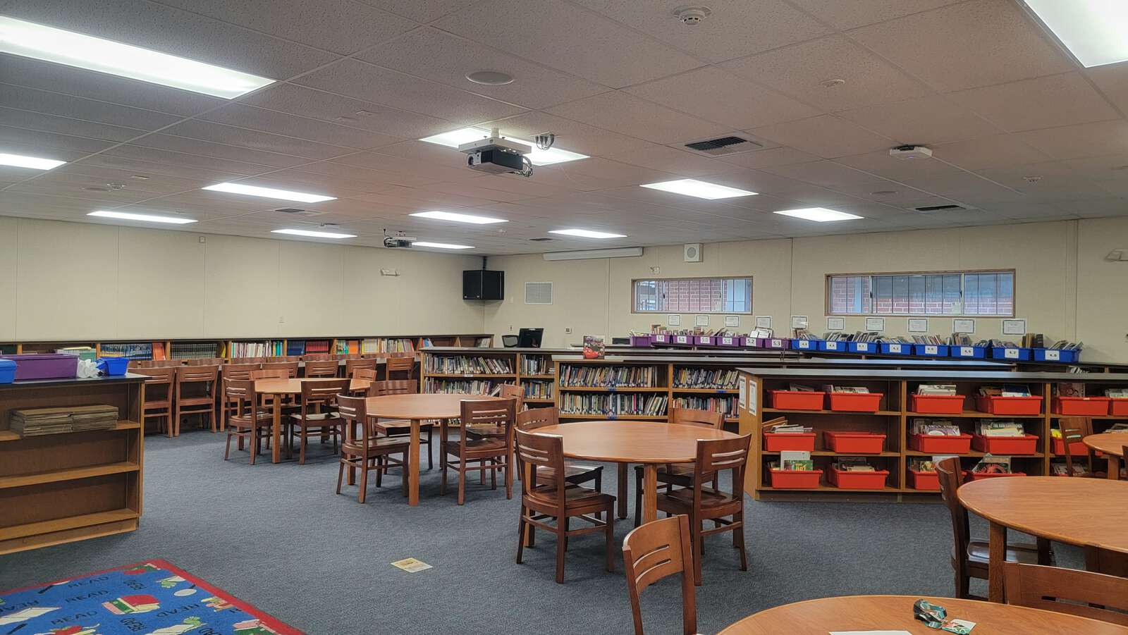 Rent a Library (Small) in La Puente CA 91746