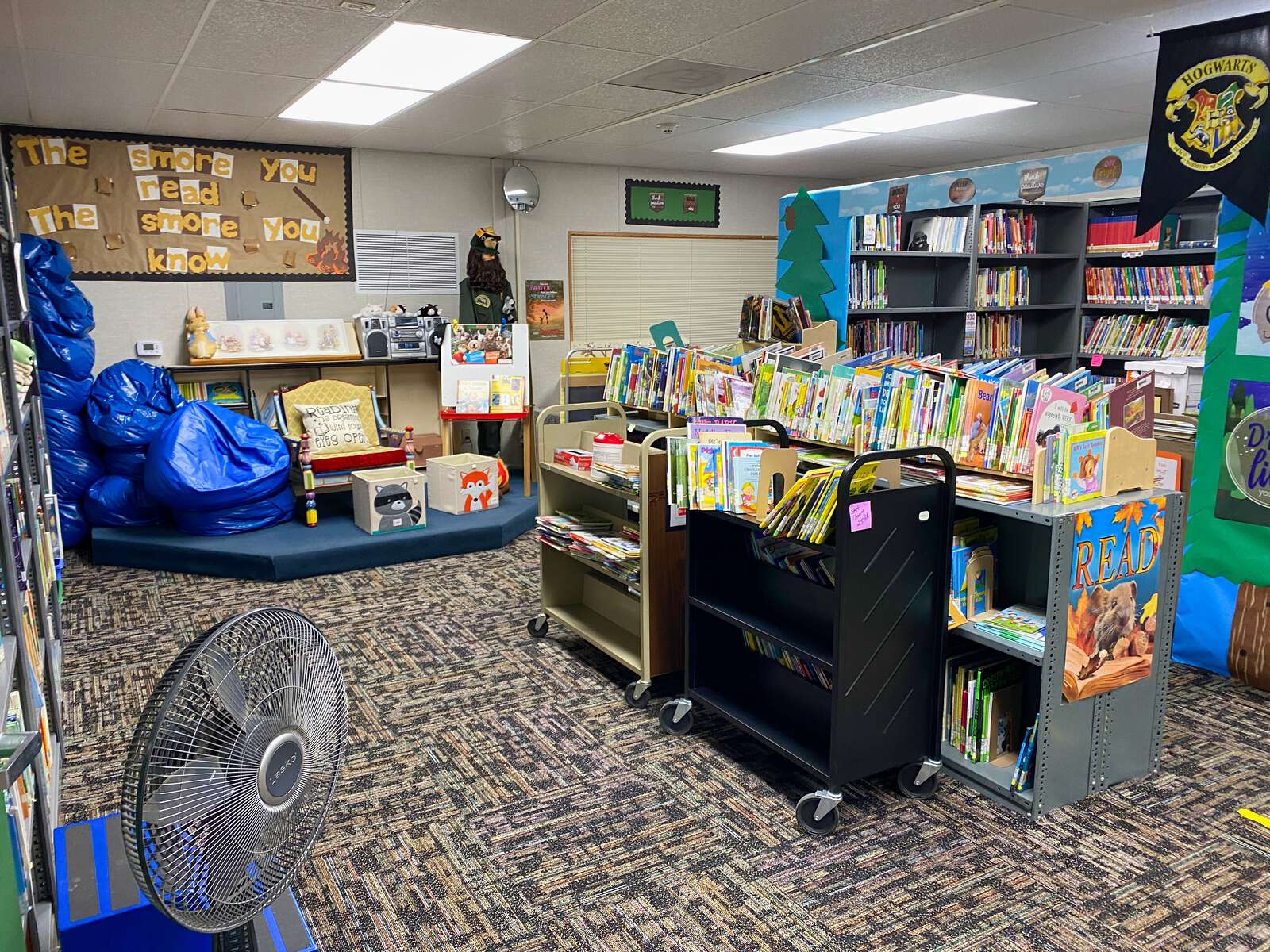 Rent a Library (Small) in Bakersfield CA 93301