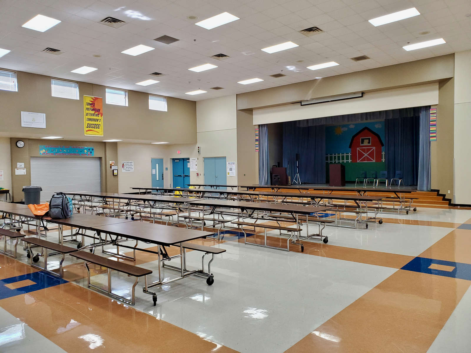 Rent a Cafeteria (Small) in Fresno TX 77545