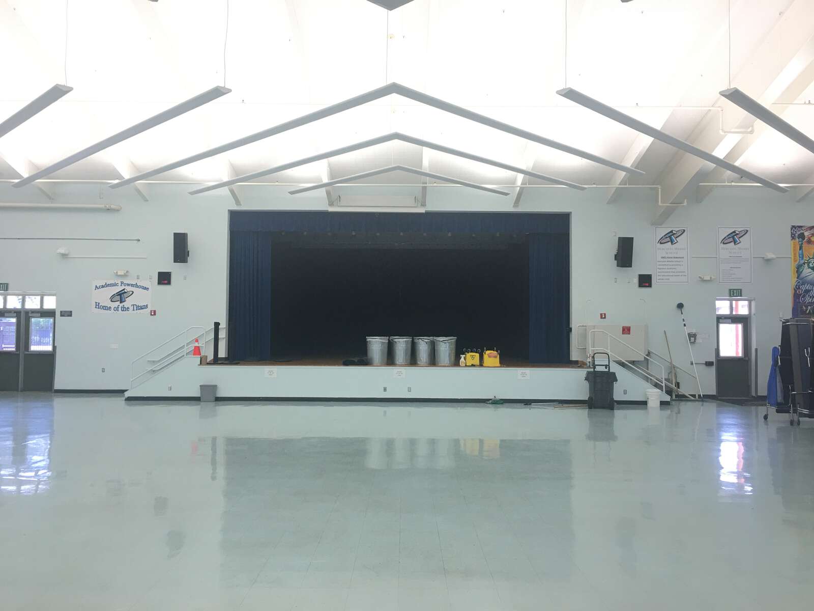 Rent a MPR (Medium) in Hercules CA 94547