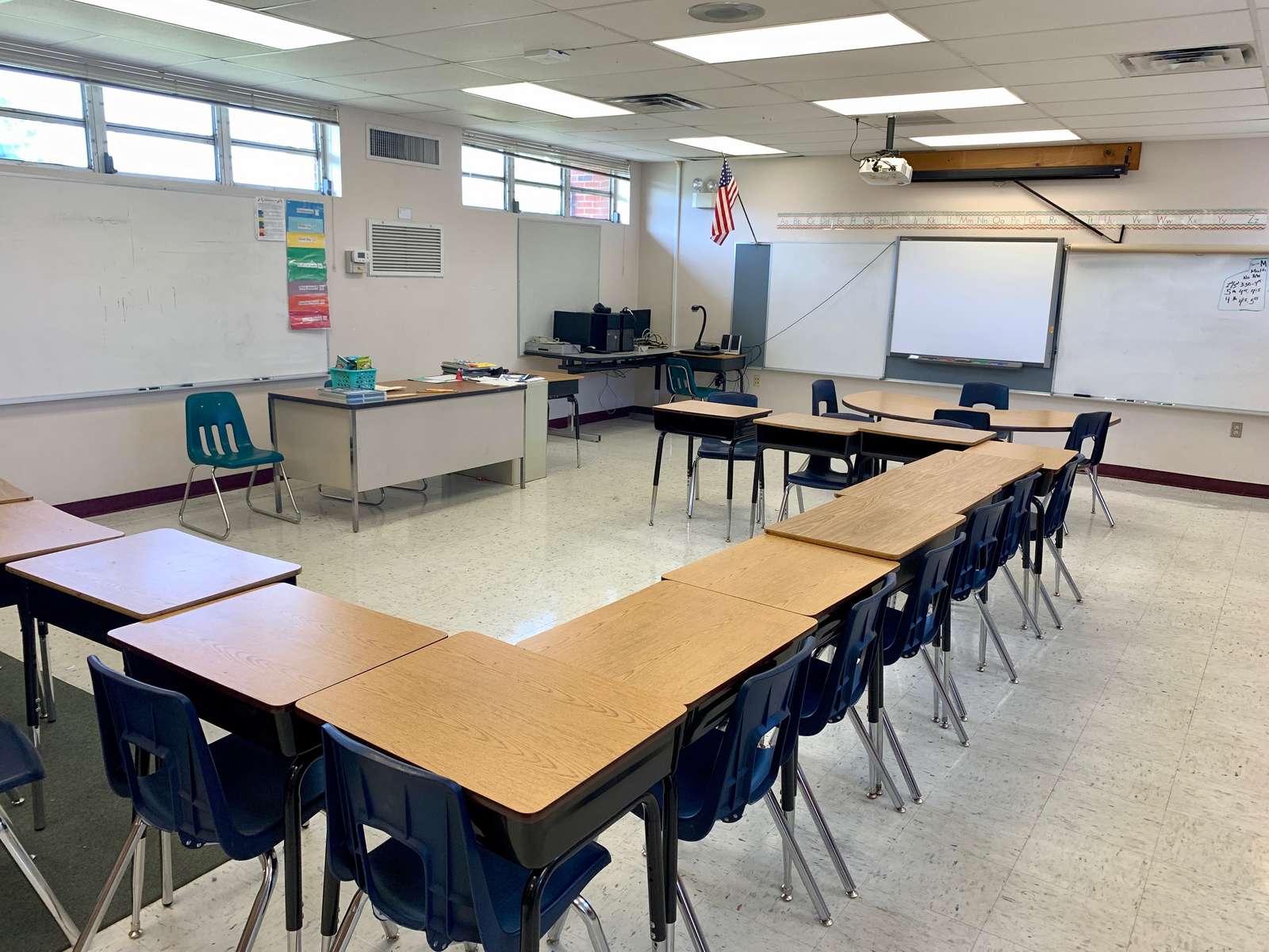 Rent a Classroom (Small) in Fort Meade FL 33841