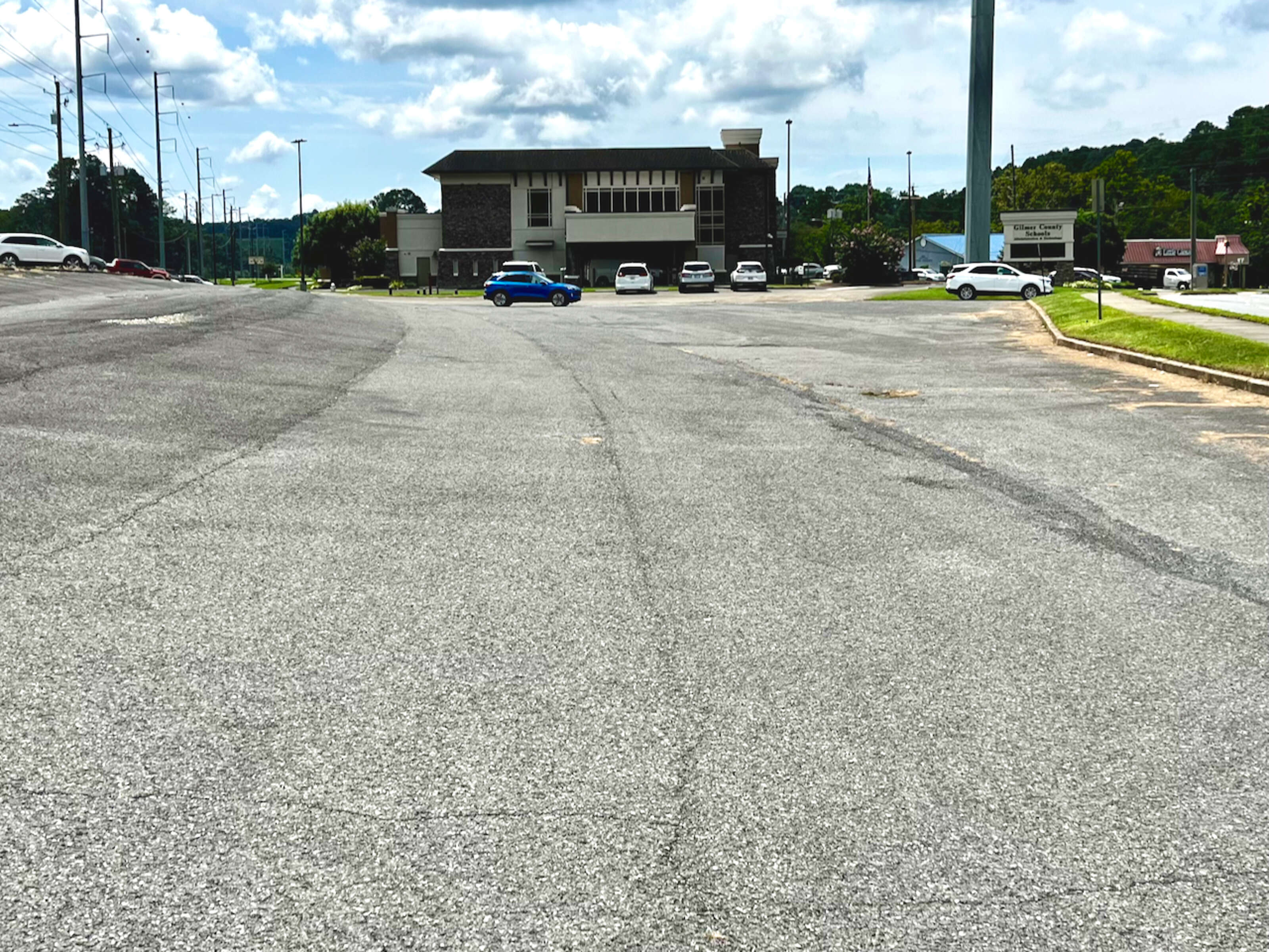 Rent a Parking Lot (Large) in Ellijay GA 30540