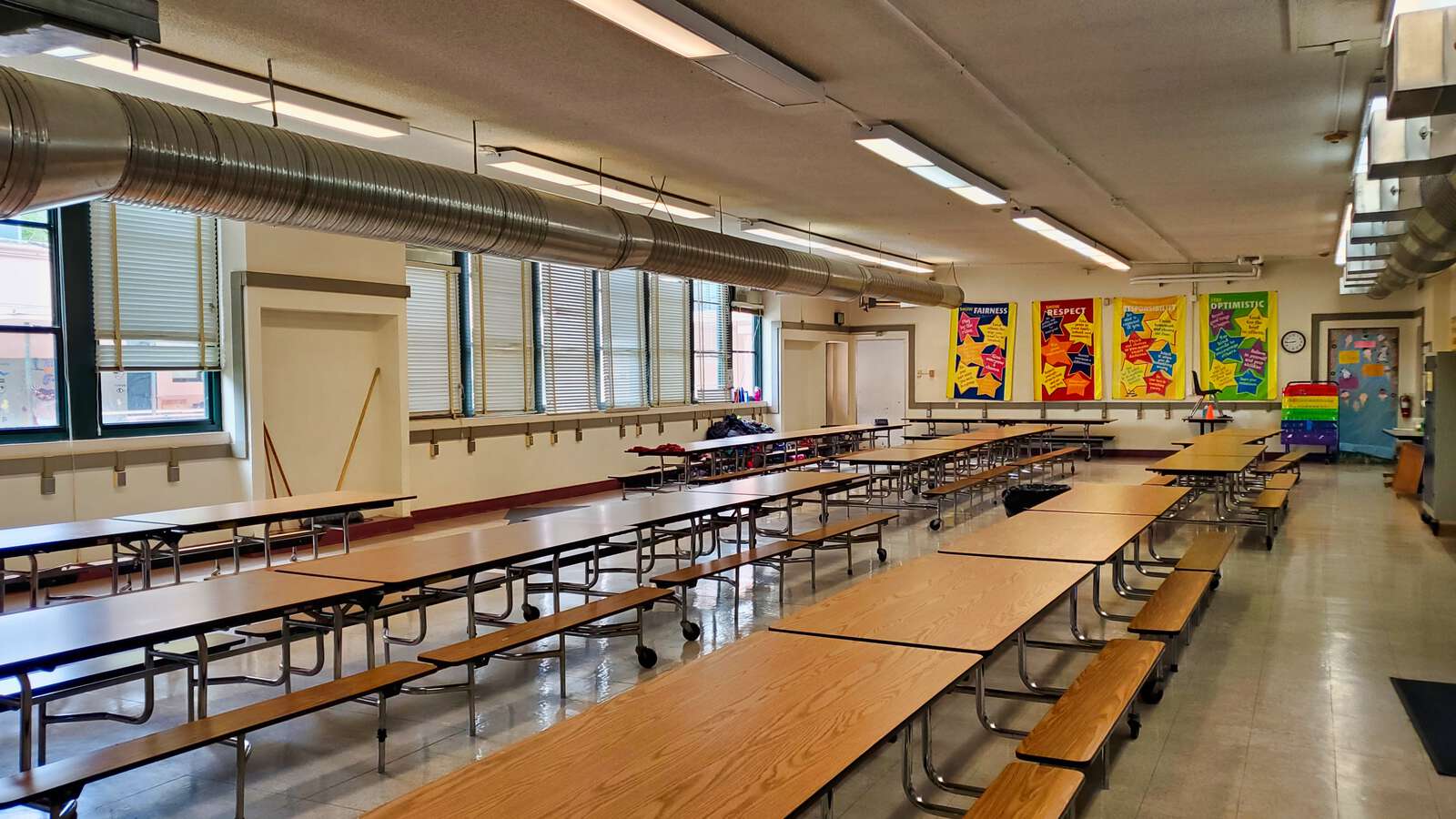 Rent a Cafeteria (Medium) in San Diego CA 92106