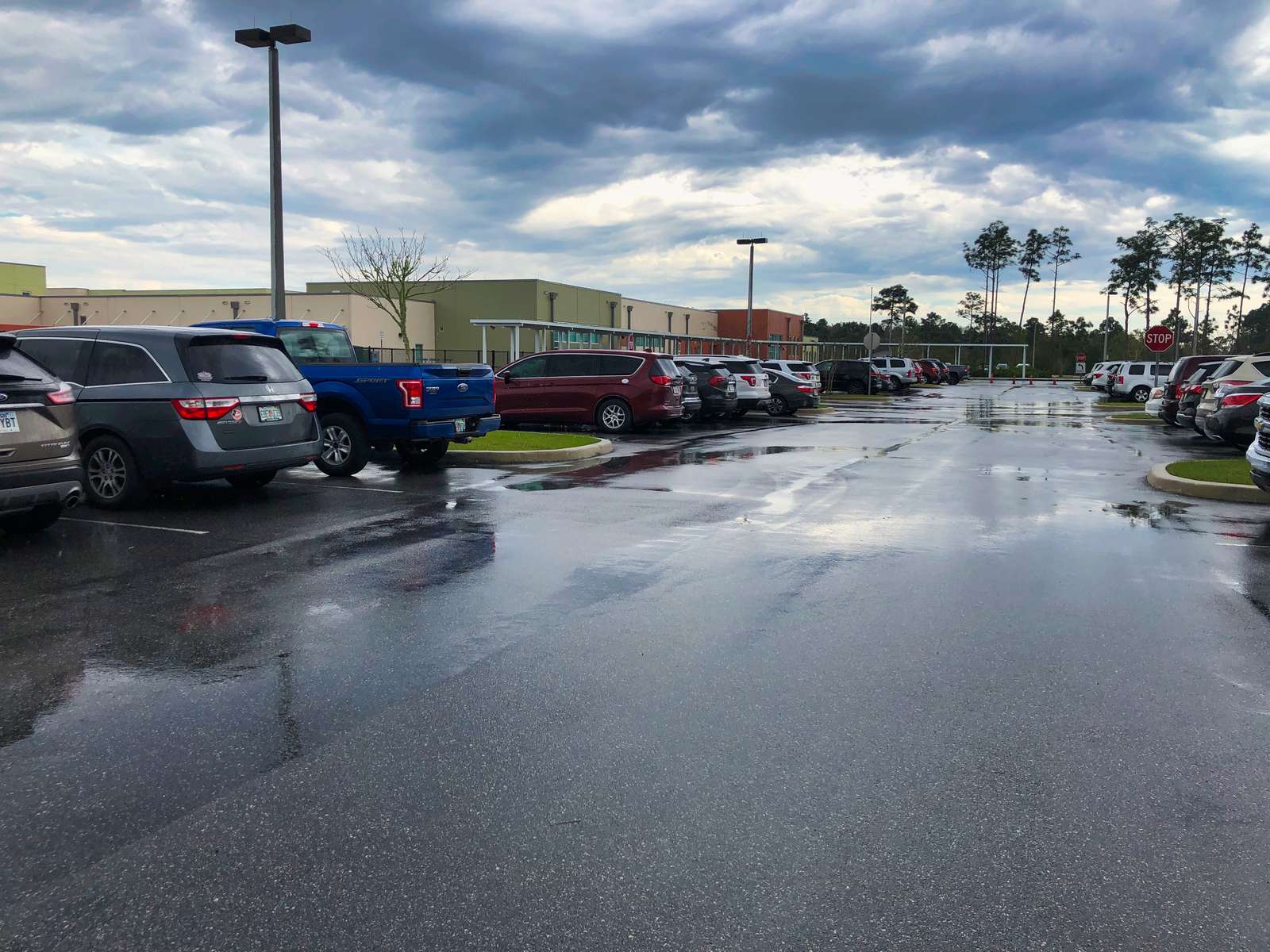 Rent a Parking Lot in Orlando FL 32833