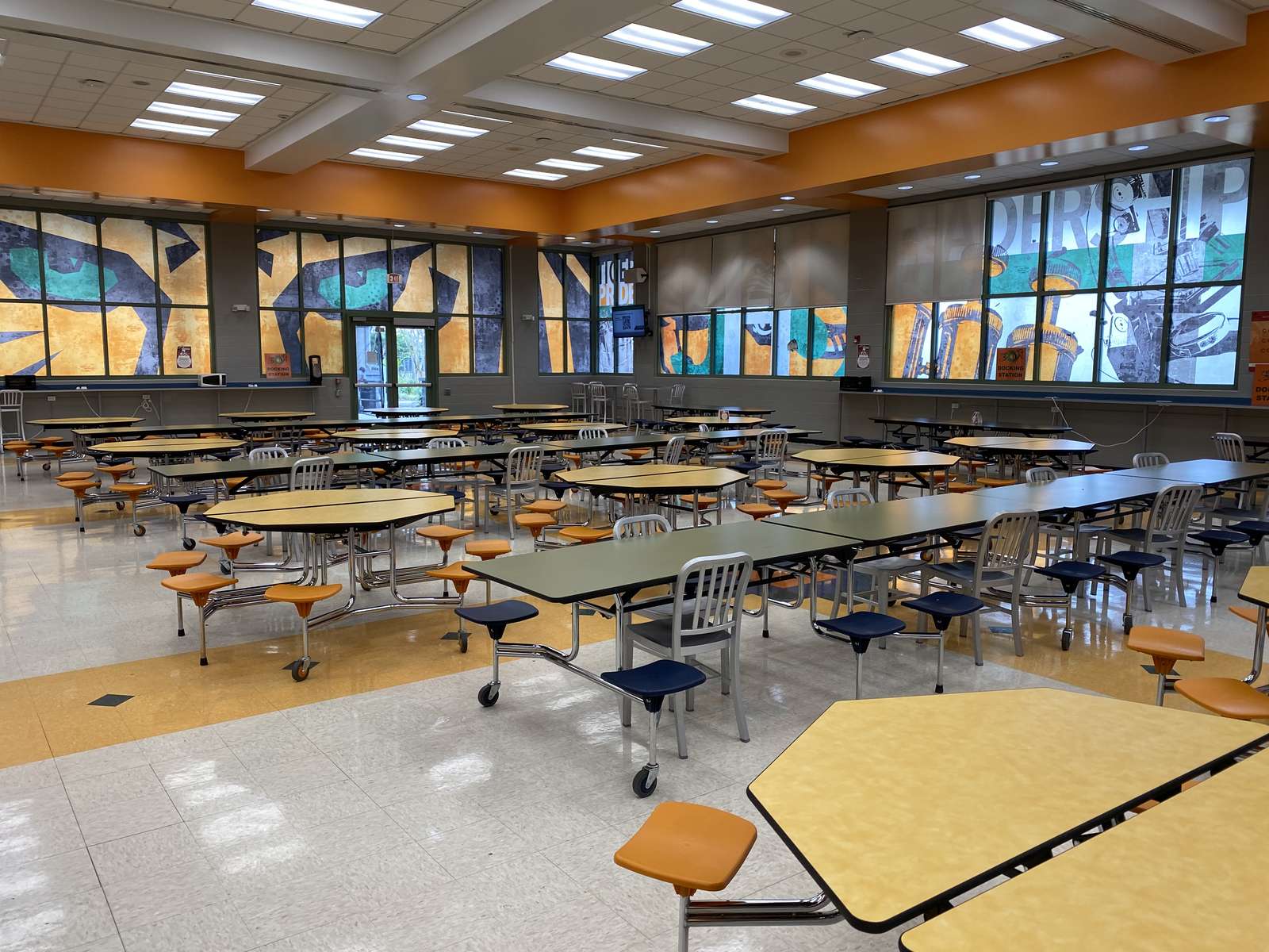 Rent a Cafeteria (Large) in Orlando FL 32832