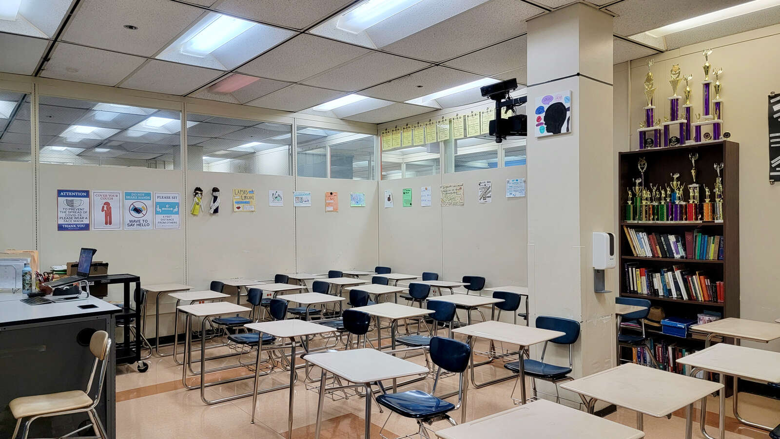 Rent a Classroom (XLarge) in Chicago IL 60607