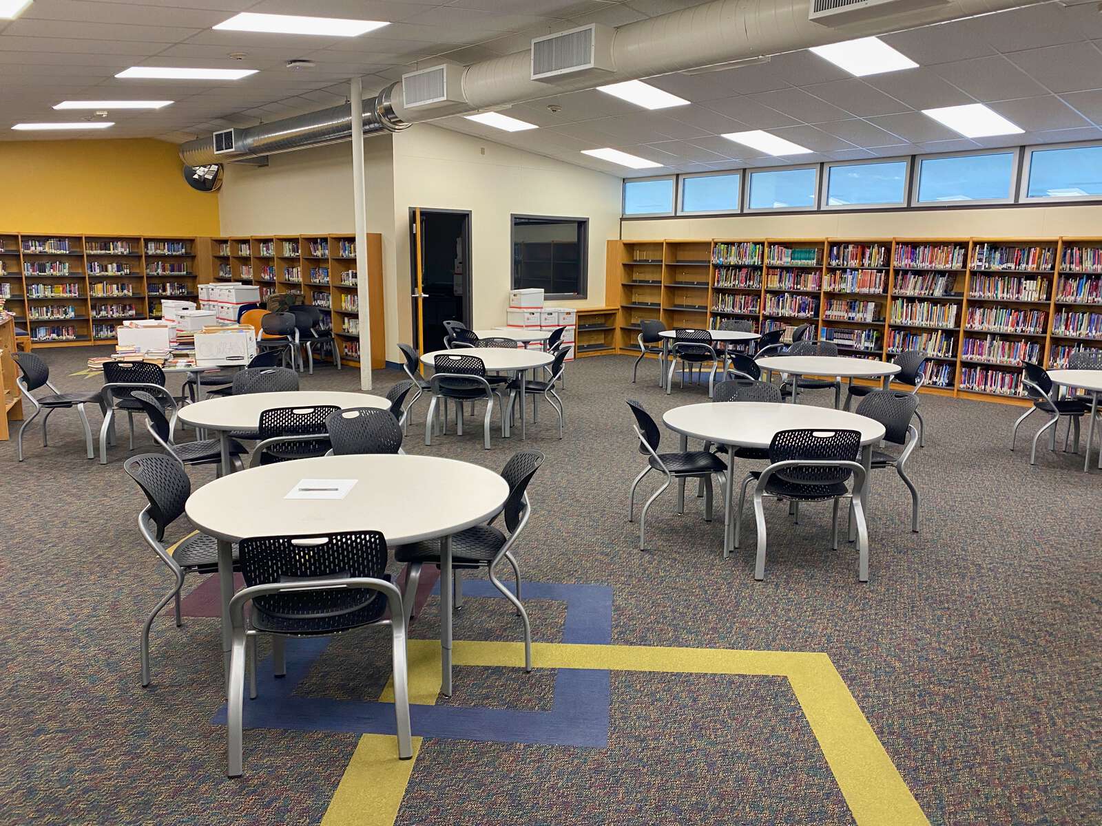 Rent a Library (Medium) in Bakersfield CA 93309