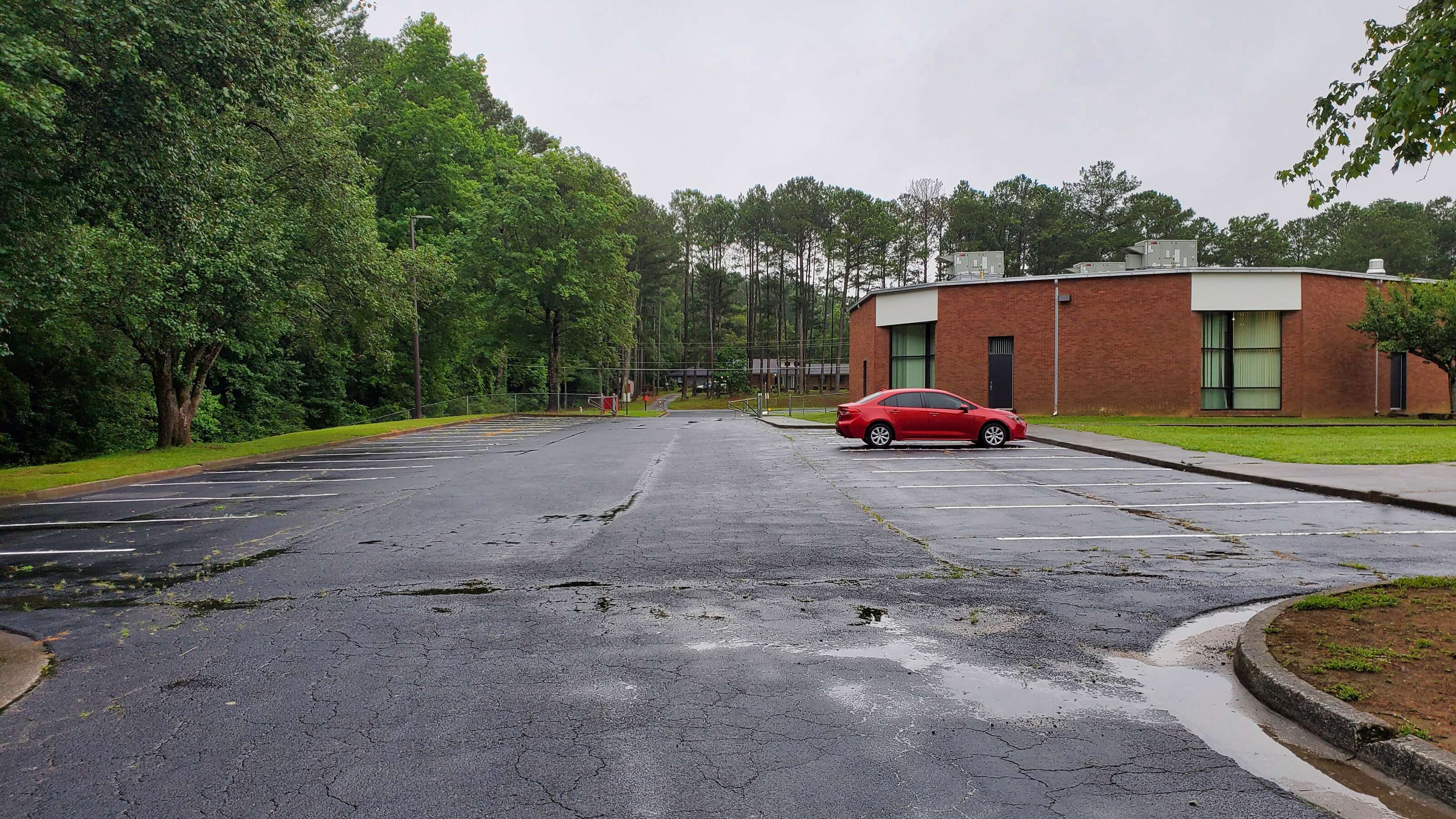 Rent a Parking Lot (Small) in Jonesboro GA 30238