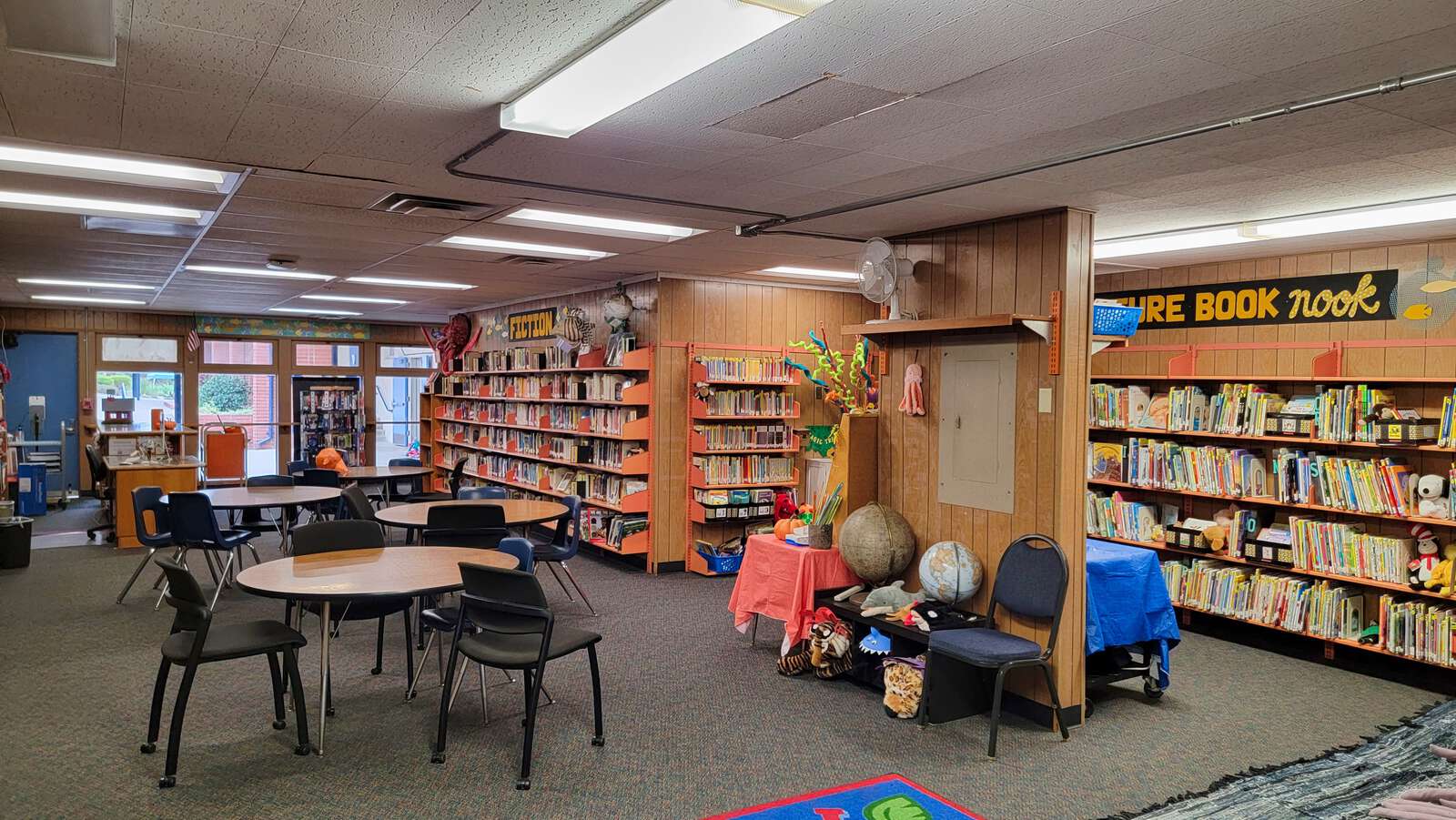 rent-a-library-small-in-el-cajon-ca-92020