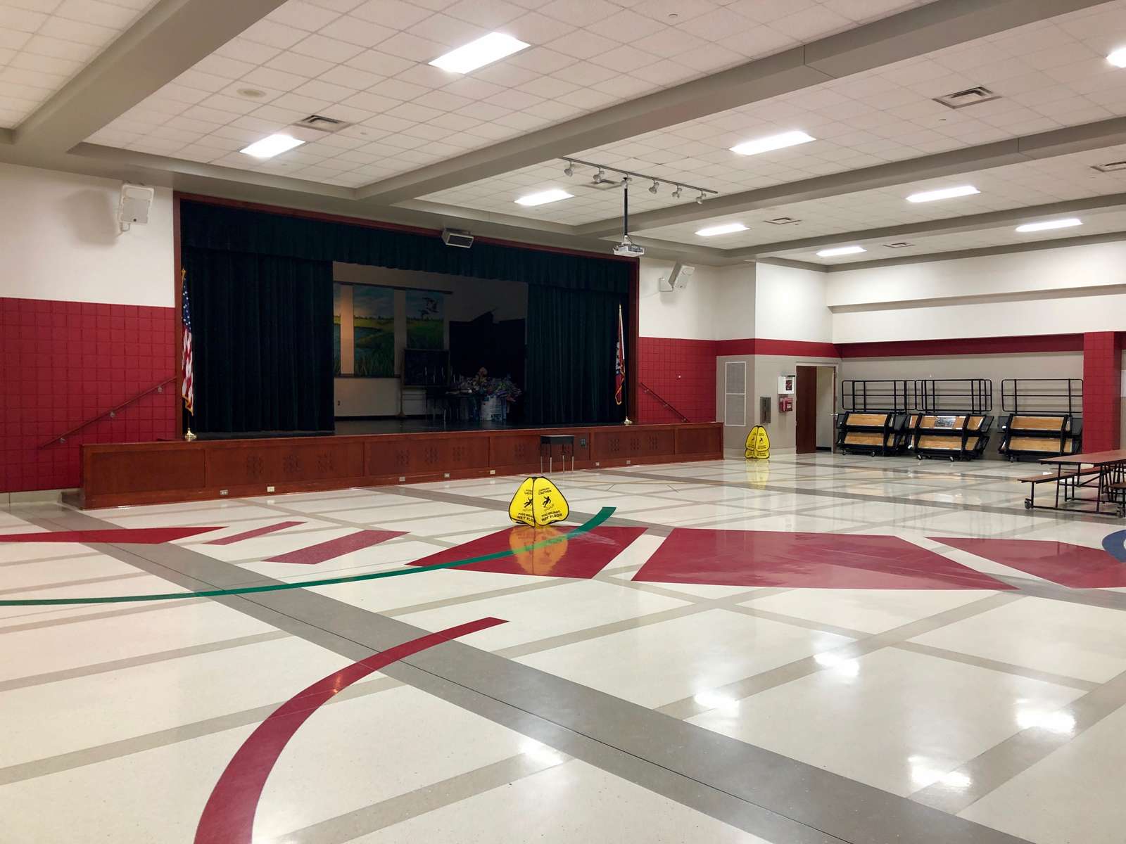 Rent a Cafeteria (Small) in Springdale AR 72764