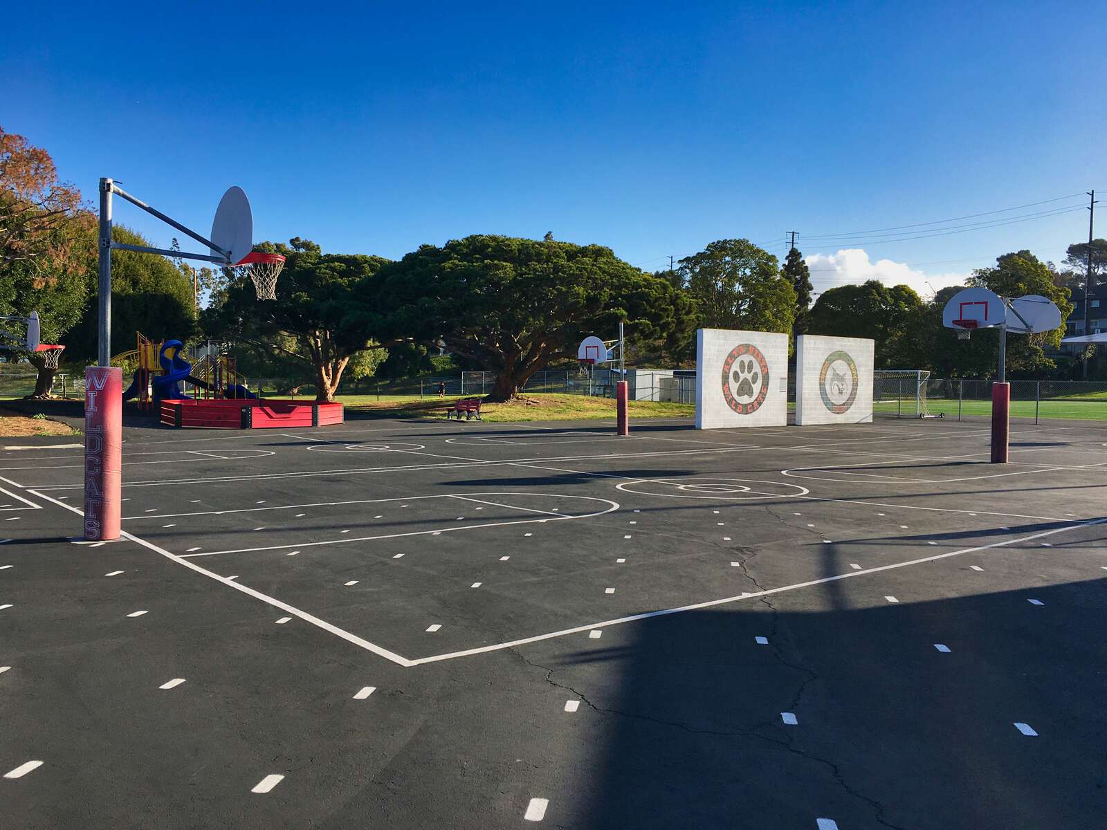 Rent a Basketball Courts (Outdoor) in Redondo Beach CA 90277
