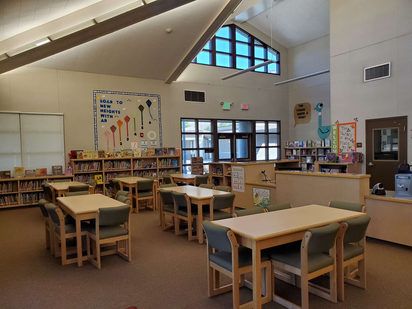 Rent a Library (Small) in Riverside CA 92503