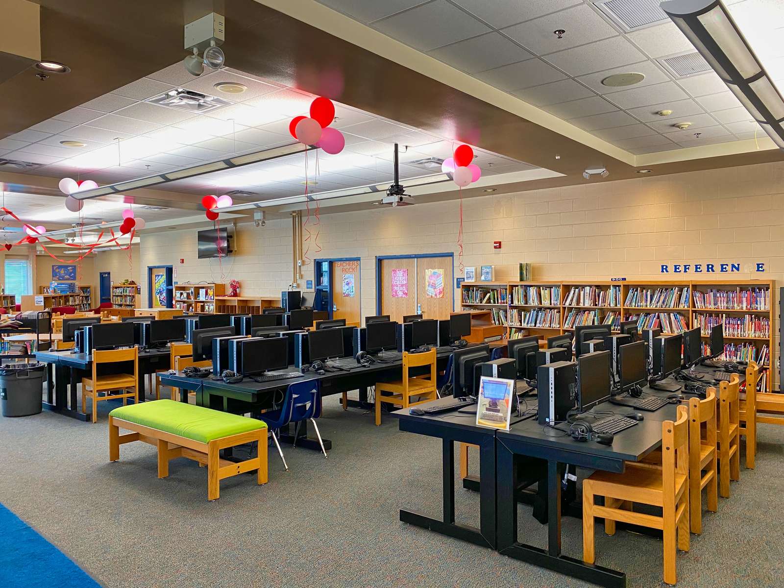 Rent a Library (Small) in Orlando FL 32809