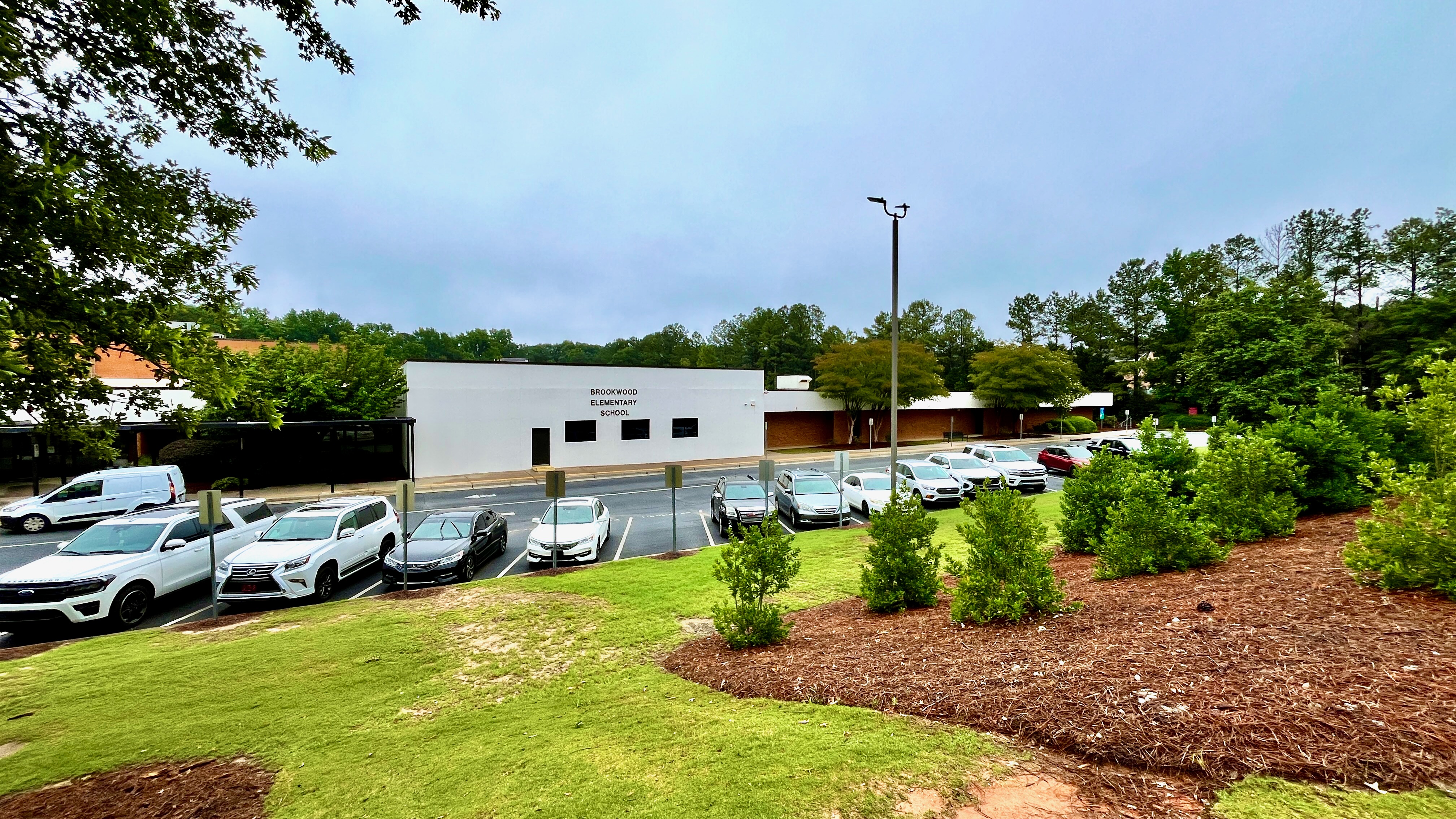 Brookwood Elementary School logo