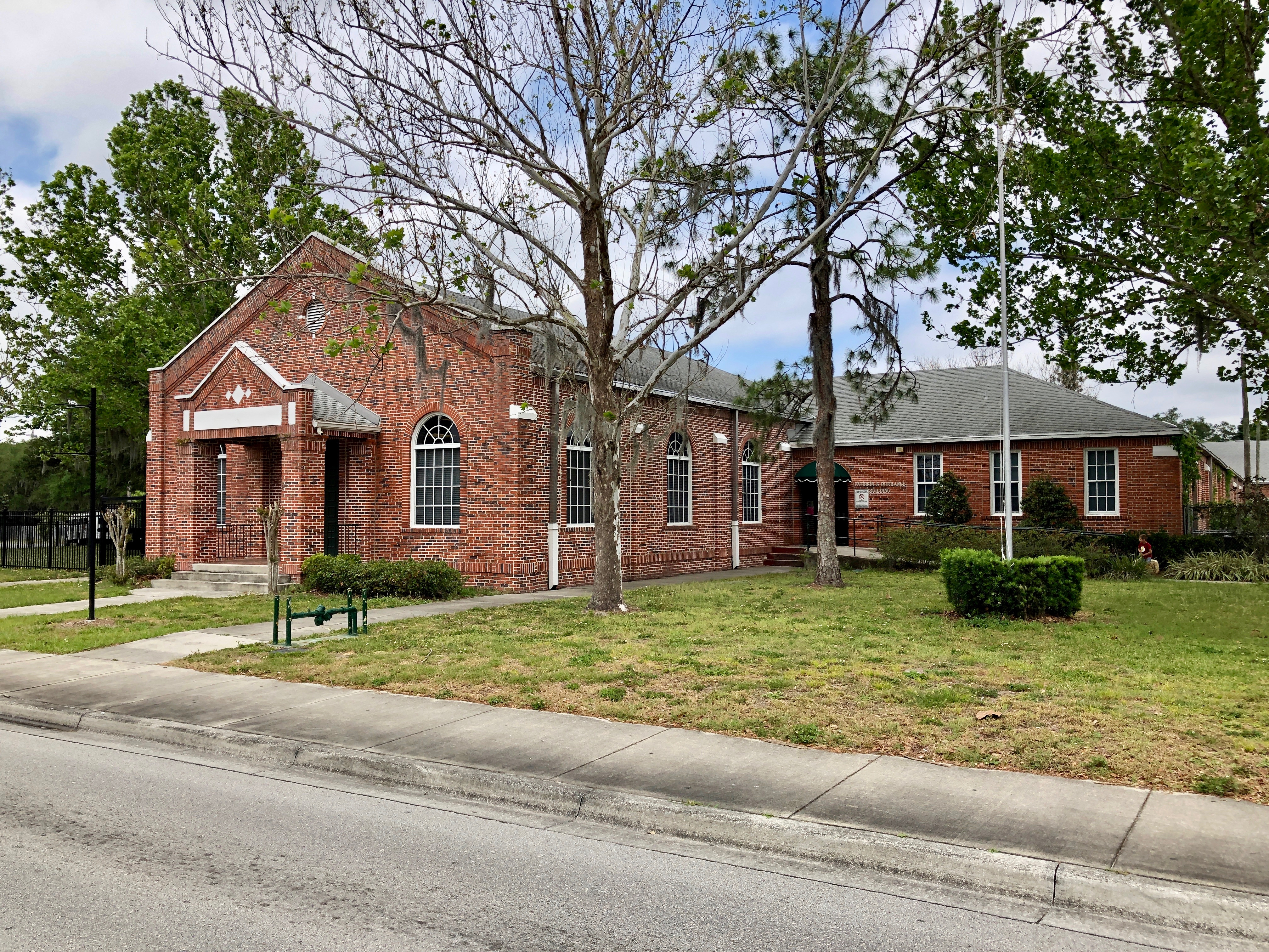 Cleveland Court Elementary School