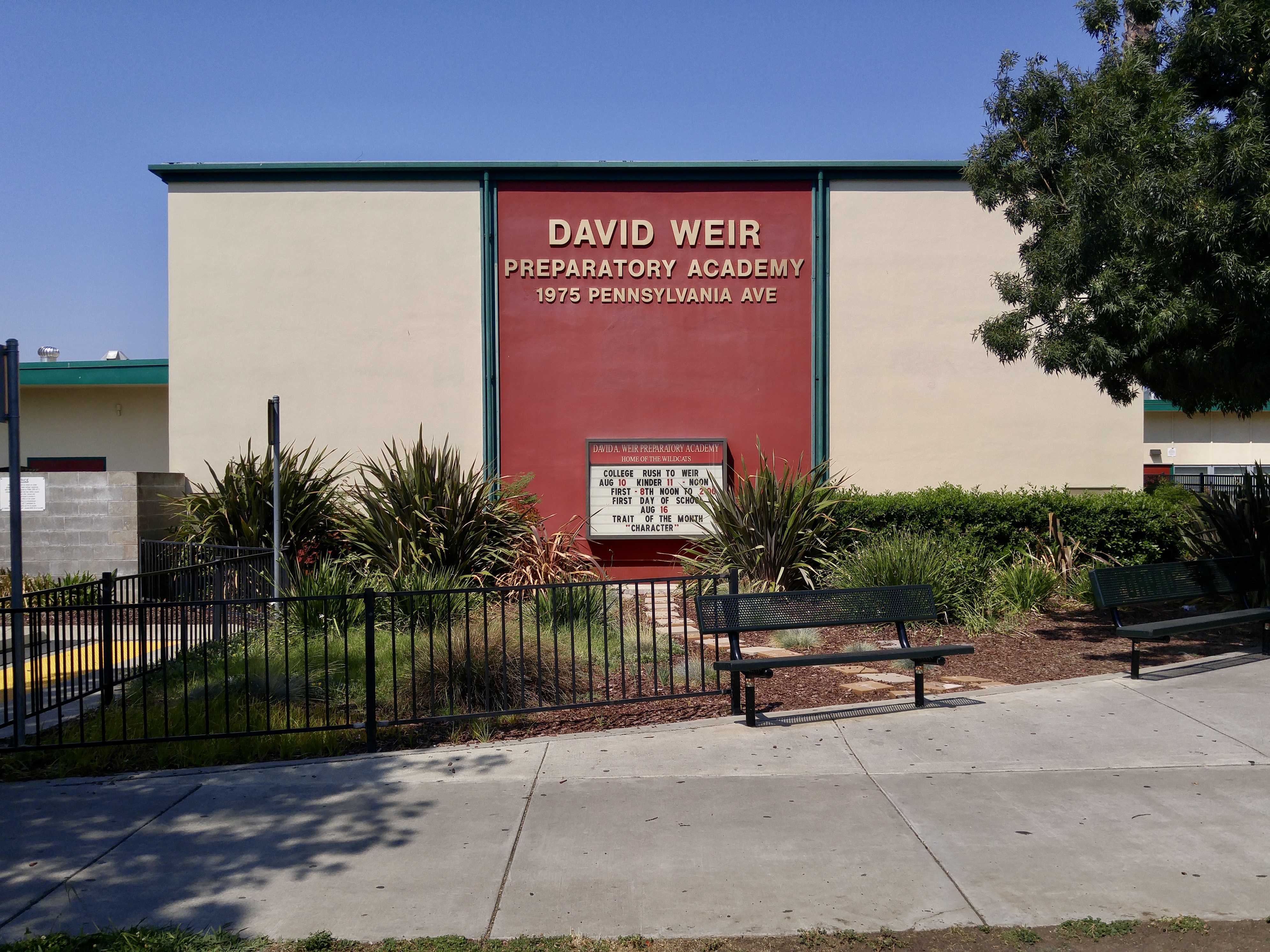 David Weir K-8 Preparatory Academy logo