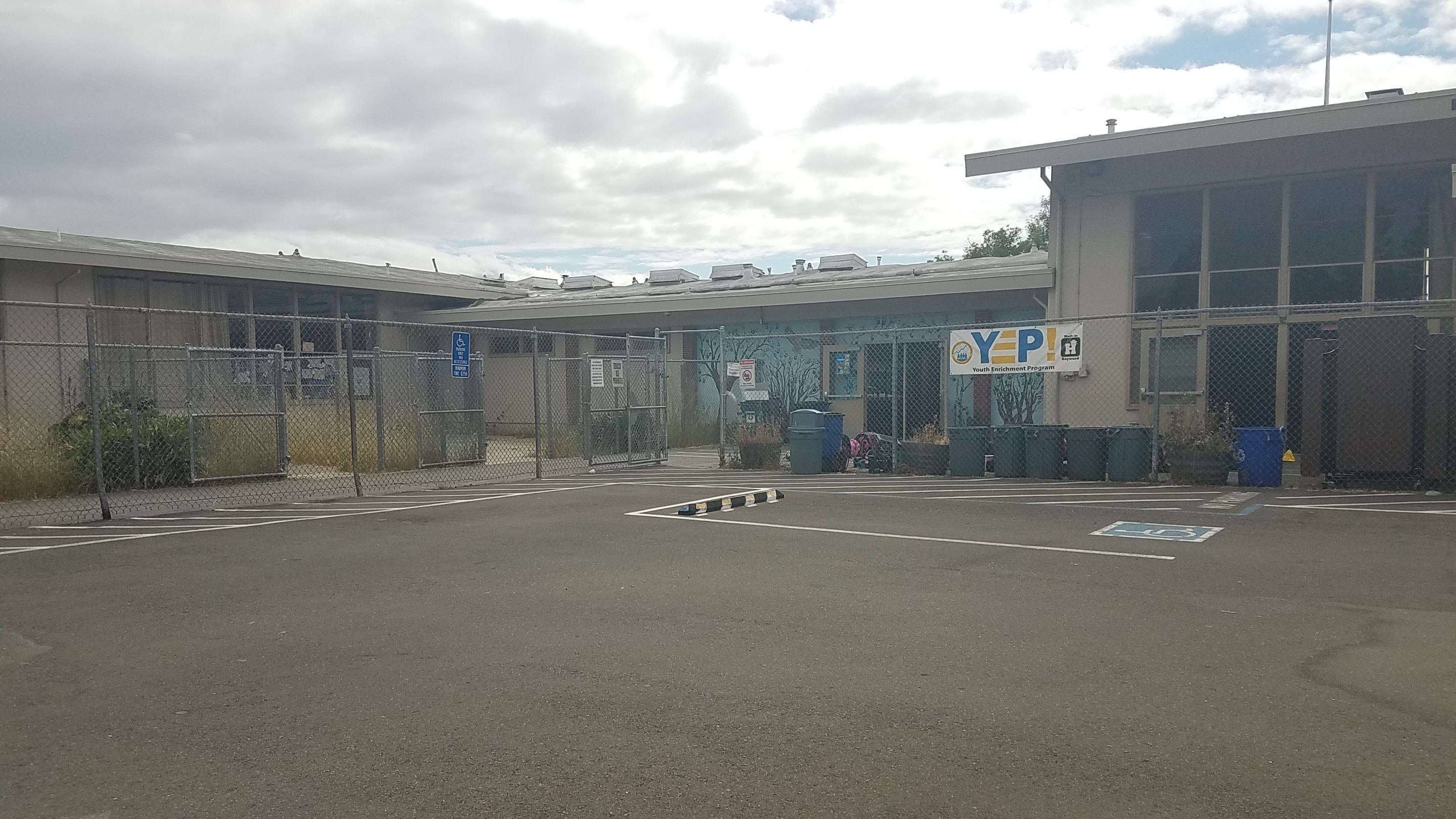 Harder Elementary School