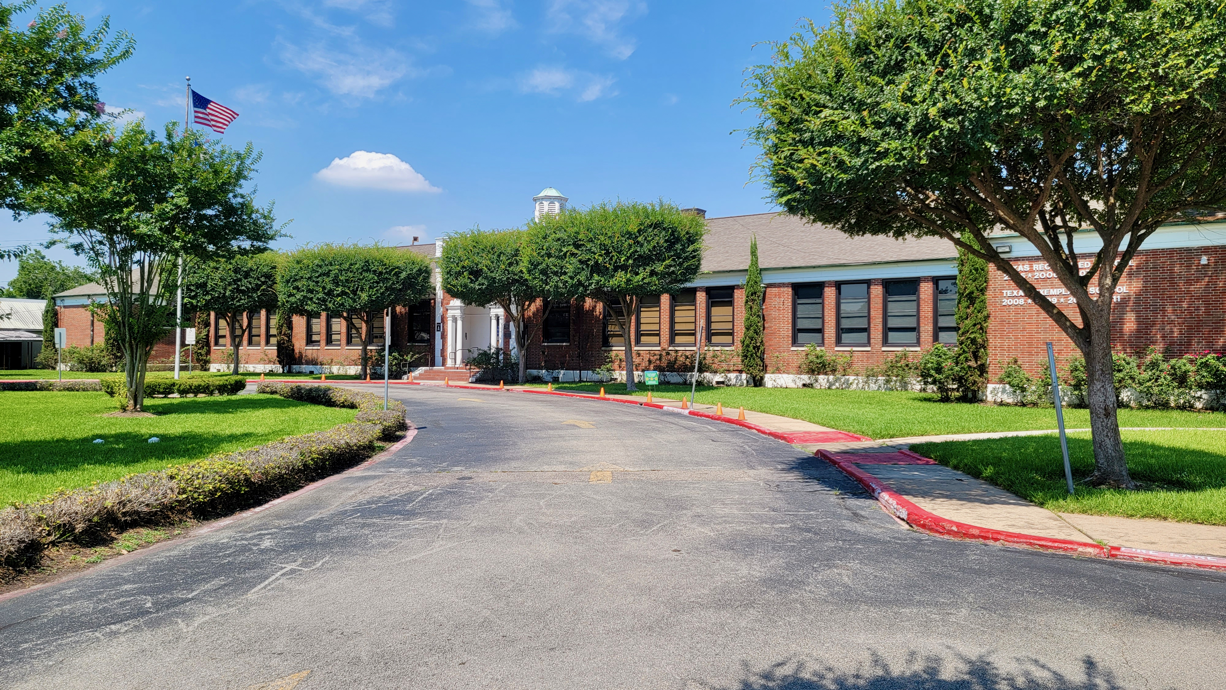 Henderson J P Elementary logo