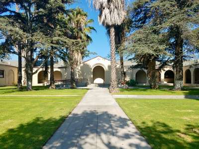 Compton Unified School District in Compton California Slideshow Image 1