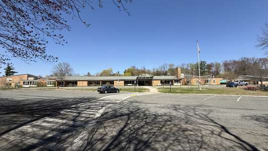 Amherst-Pelham Regional Public Schools in Amherst Massachusetts Slideshow Image 2