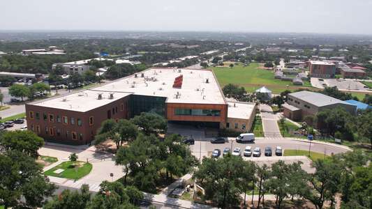 Doss Elementary School image