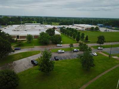 Henry Clay High School image