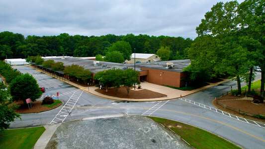 Head Elementary School image
