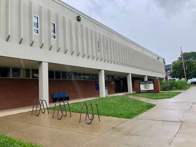 Maxwell Spanish Immersion Magnet image