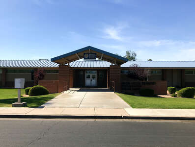 Chandler High School Oakland Campus image
