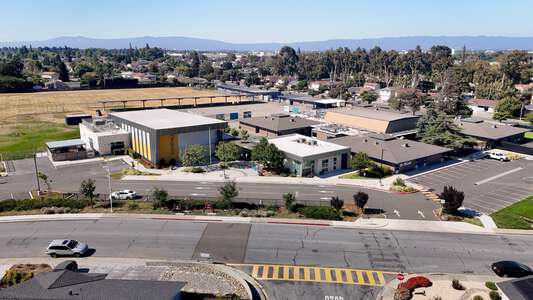 Randall Elementary School image
