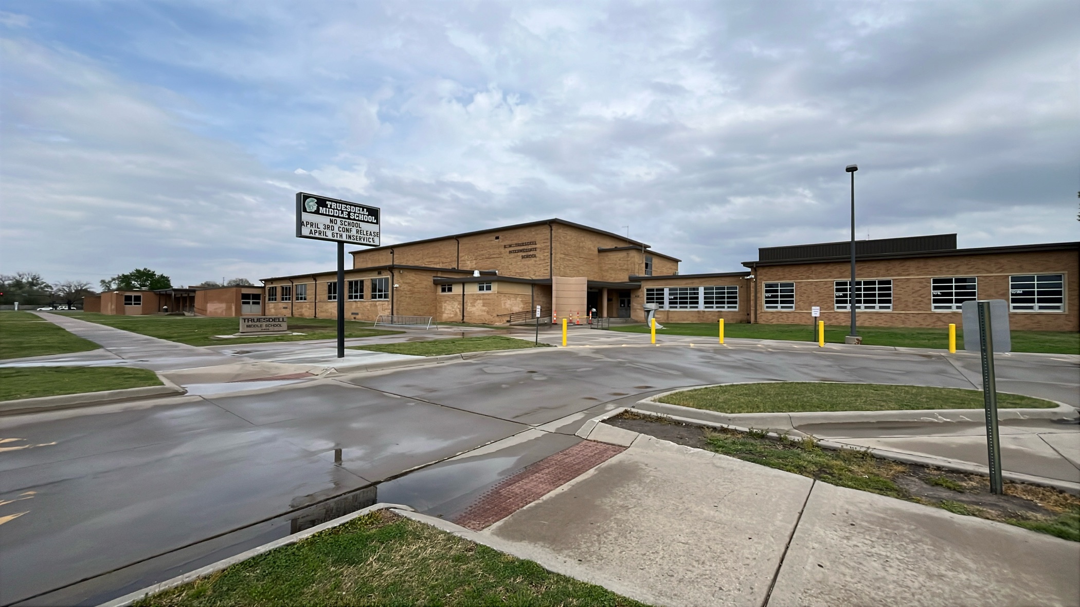 Truesdell Middle School logo