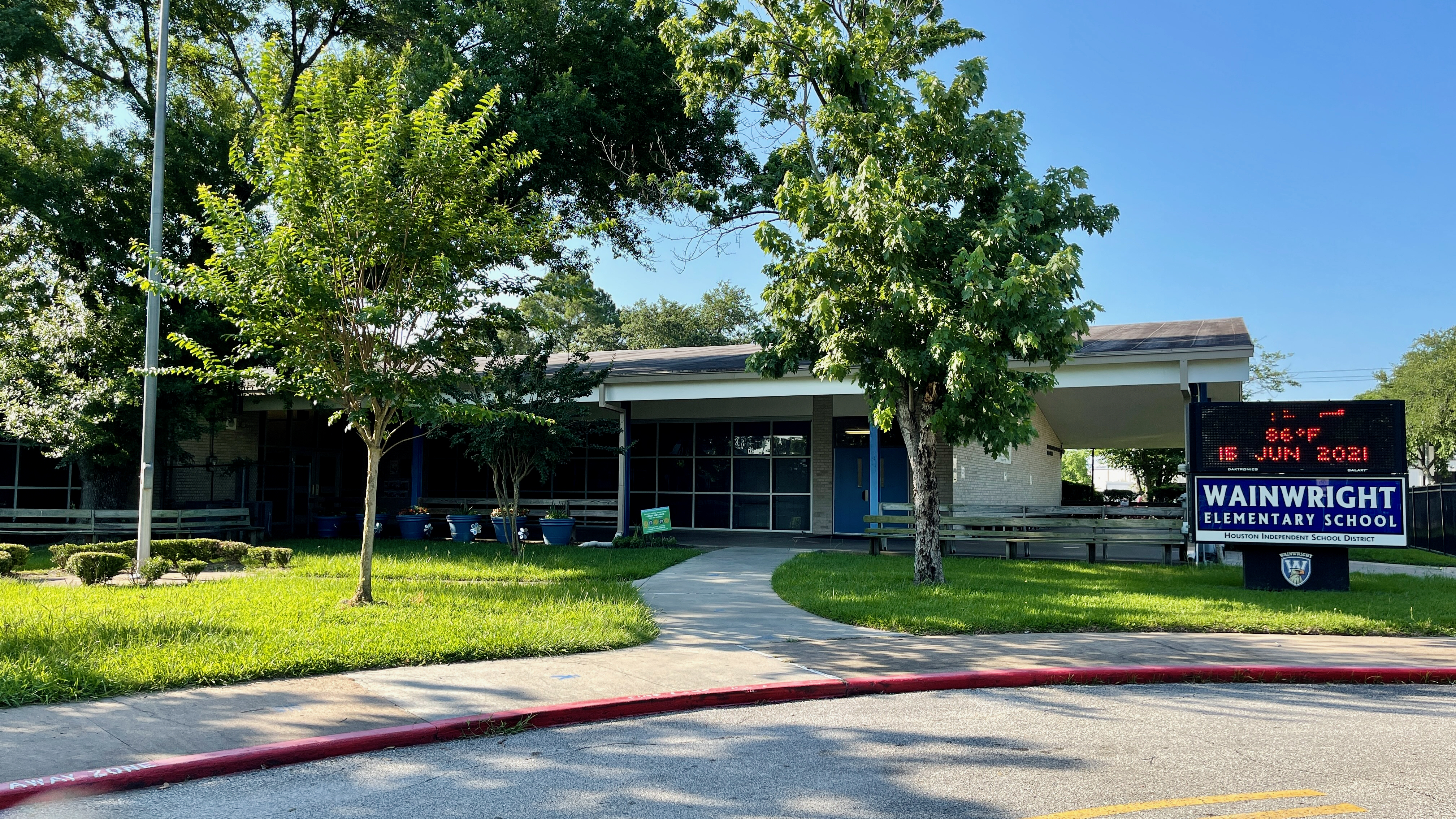 Wainwright Elementary logo