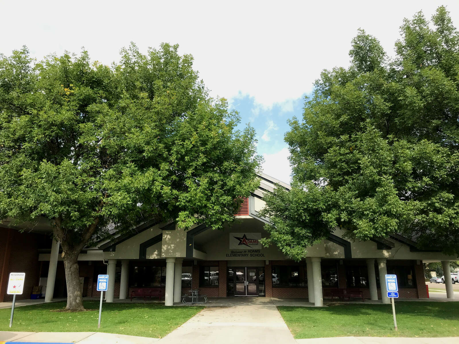 Adams Elementary School in Boise Idaho Hero Image