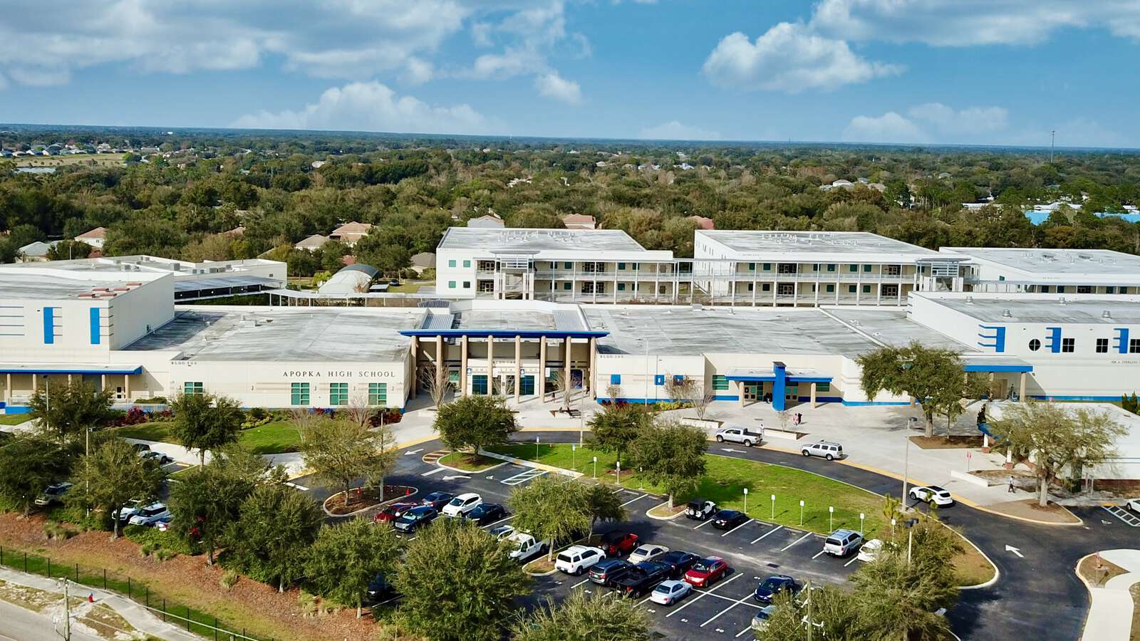 Apopka High School in Apopka Florida Hero Image