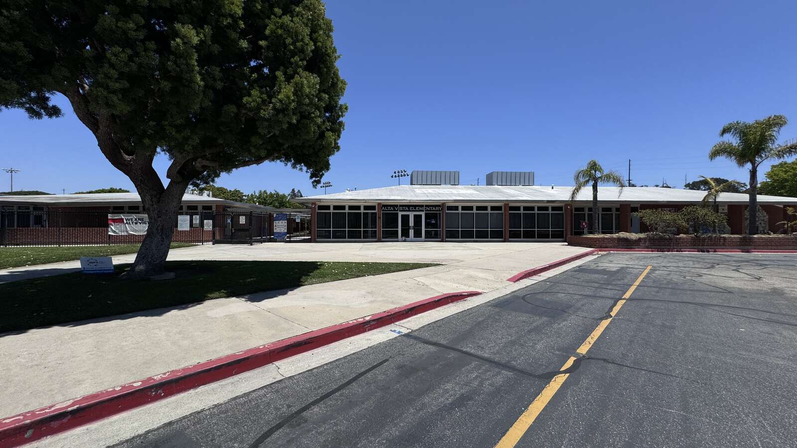 Alta Vista Elementary School in Redondo Beach California Hero Image