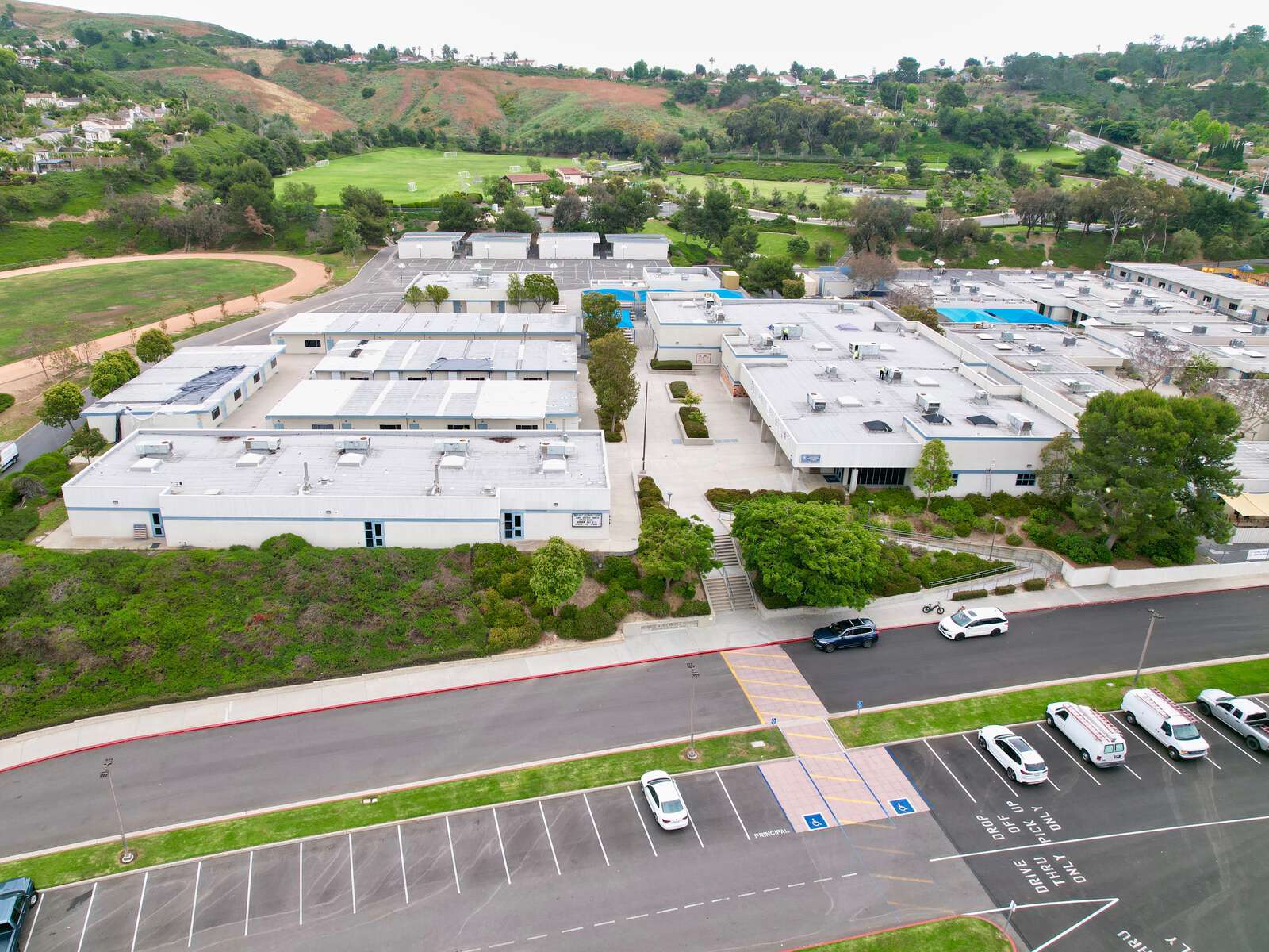 Bernice Ayer Middle School in San Clemente California Hero Image