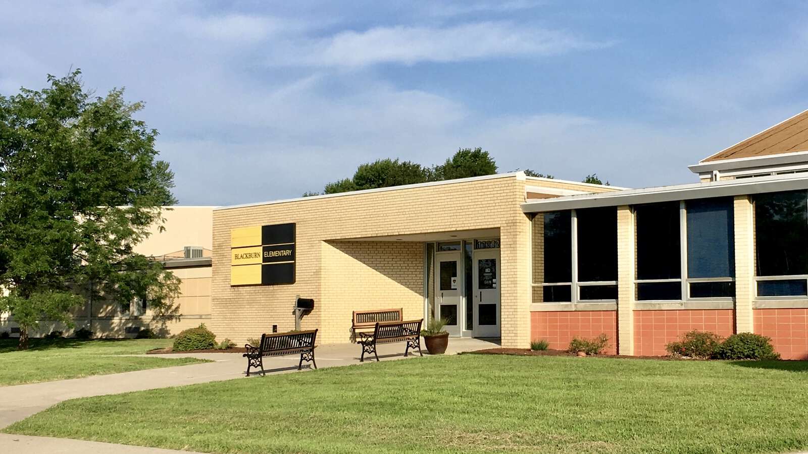 Blackburn Elementary School in Independence Missouri Hero Image