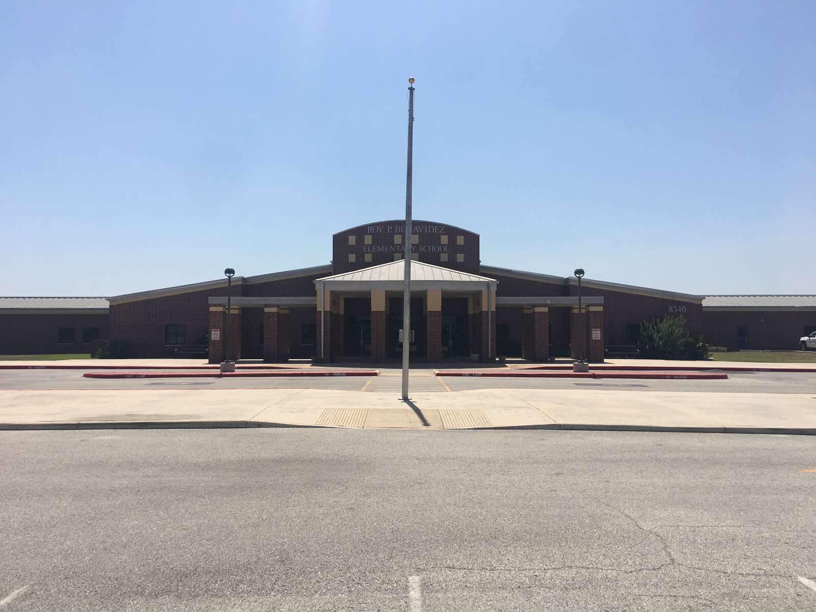 Benavidez Elementary School in San Antonio Texas Hero Image