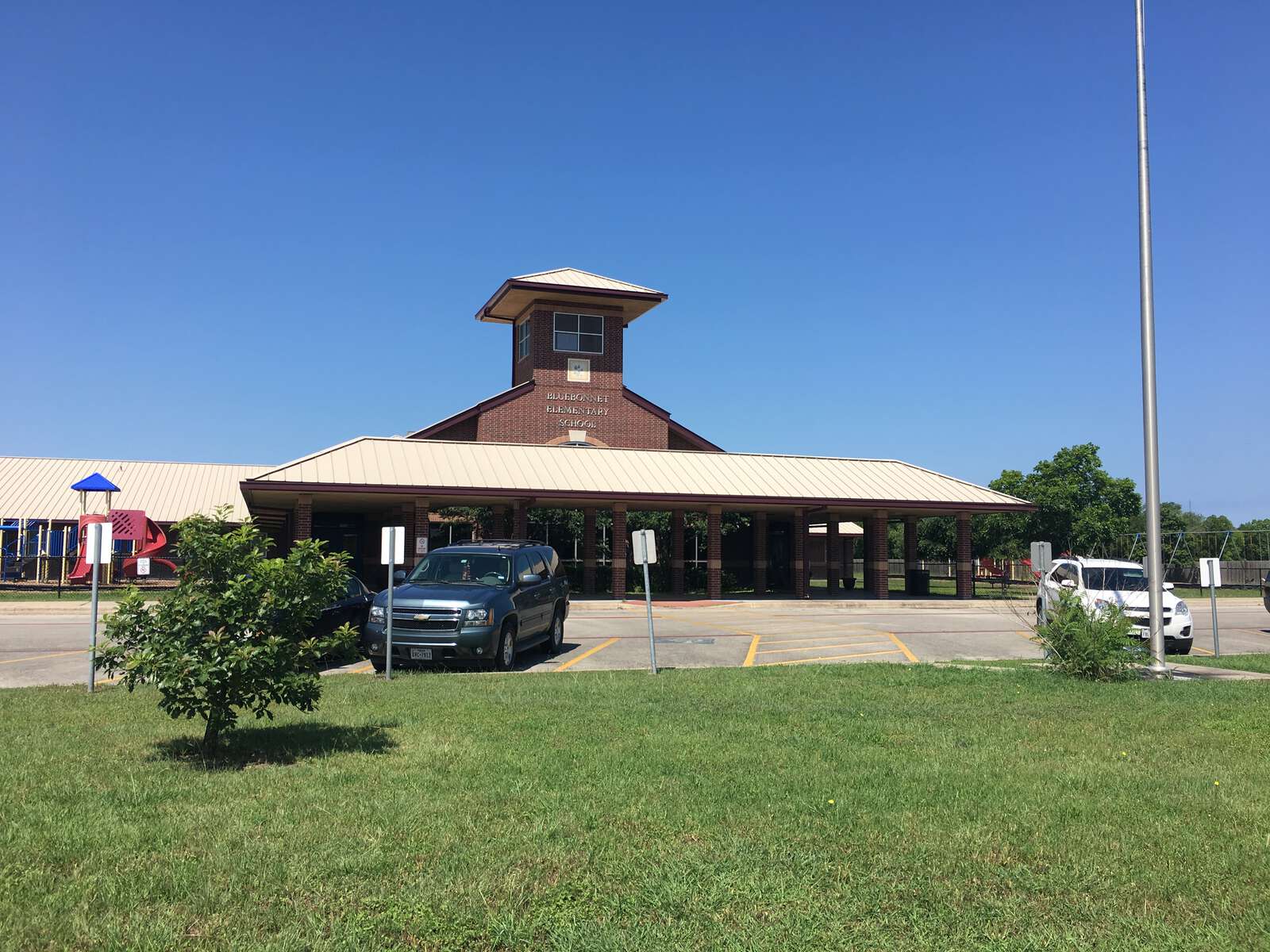 Bluebonnet Elementary School in Lockhart Texas Hero Image