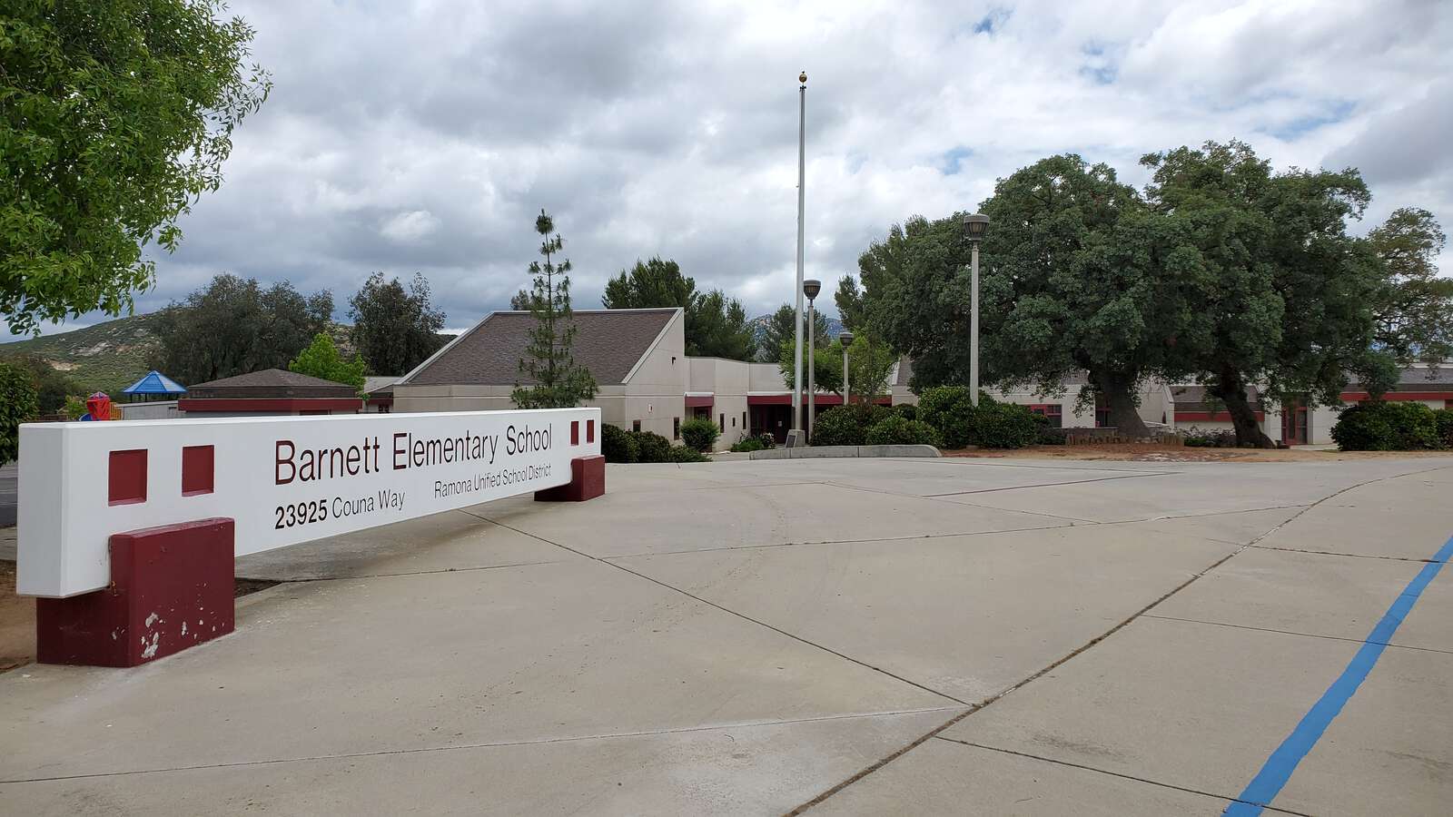 Barnett Elementary School in Ramona California Hero Image
