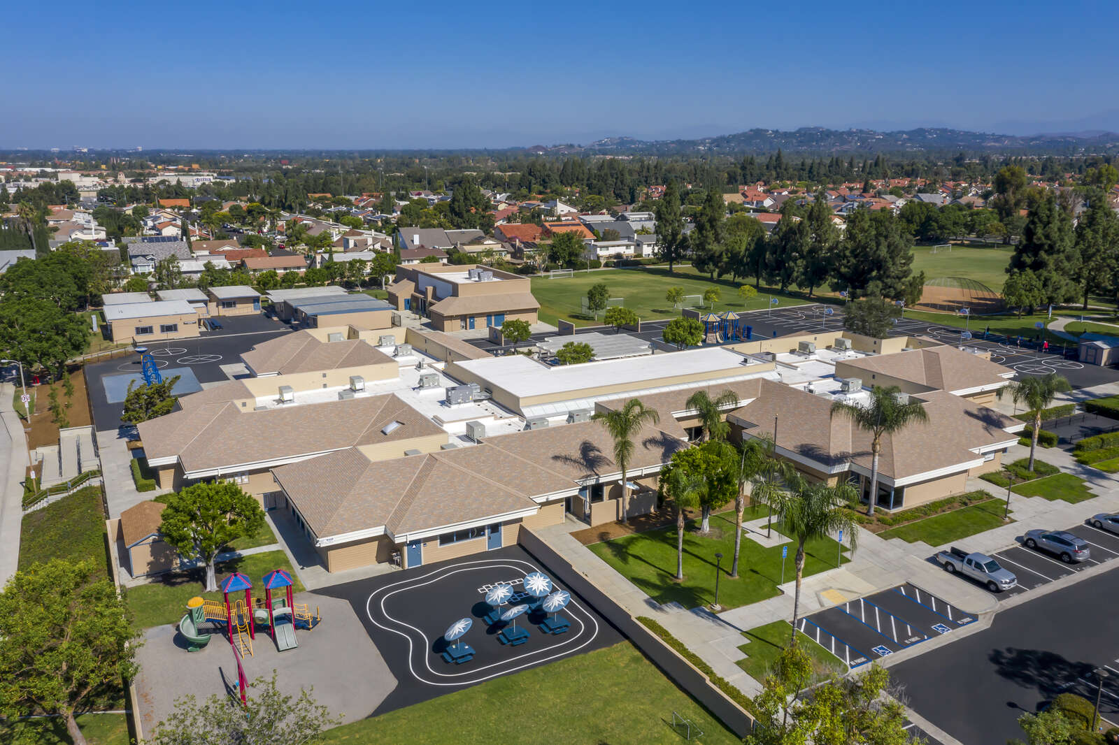 Brywood Elementary School in Irvine California Hero Image