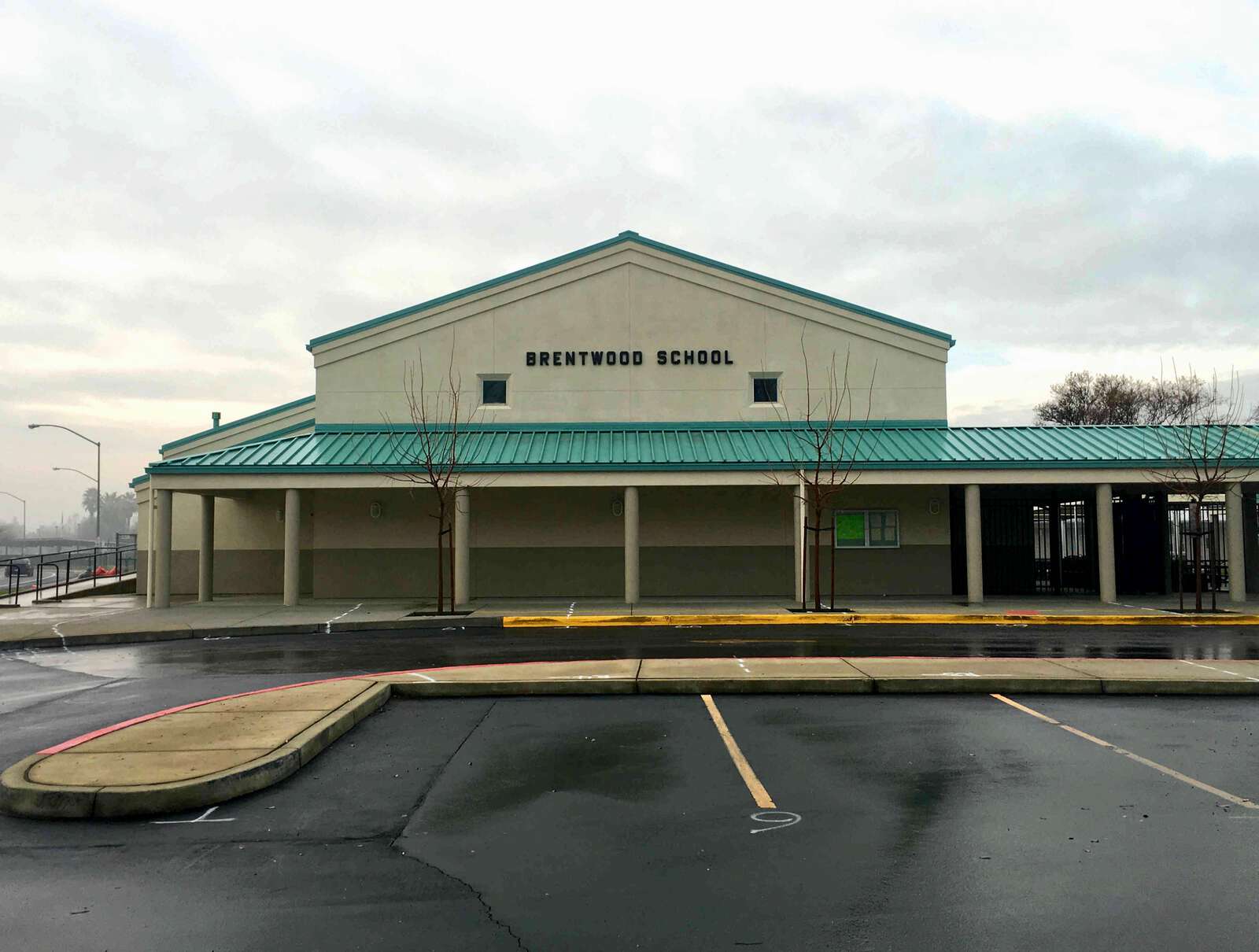 Brentwood Elementary School in Brentwood California Hero Image