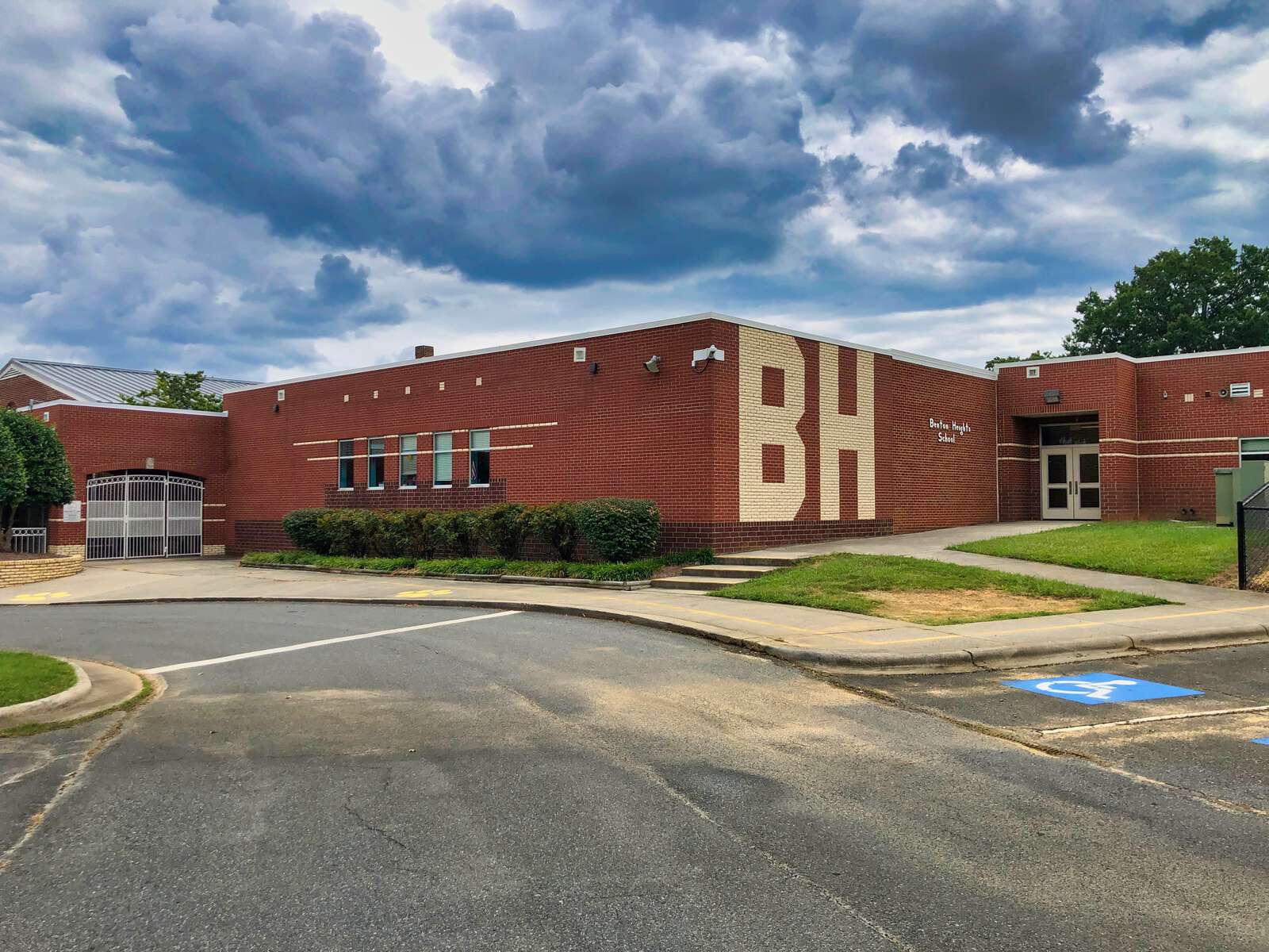 Benton Heights Elementary School of the Arts in Monroe North Carolina Hero Image