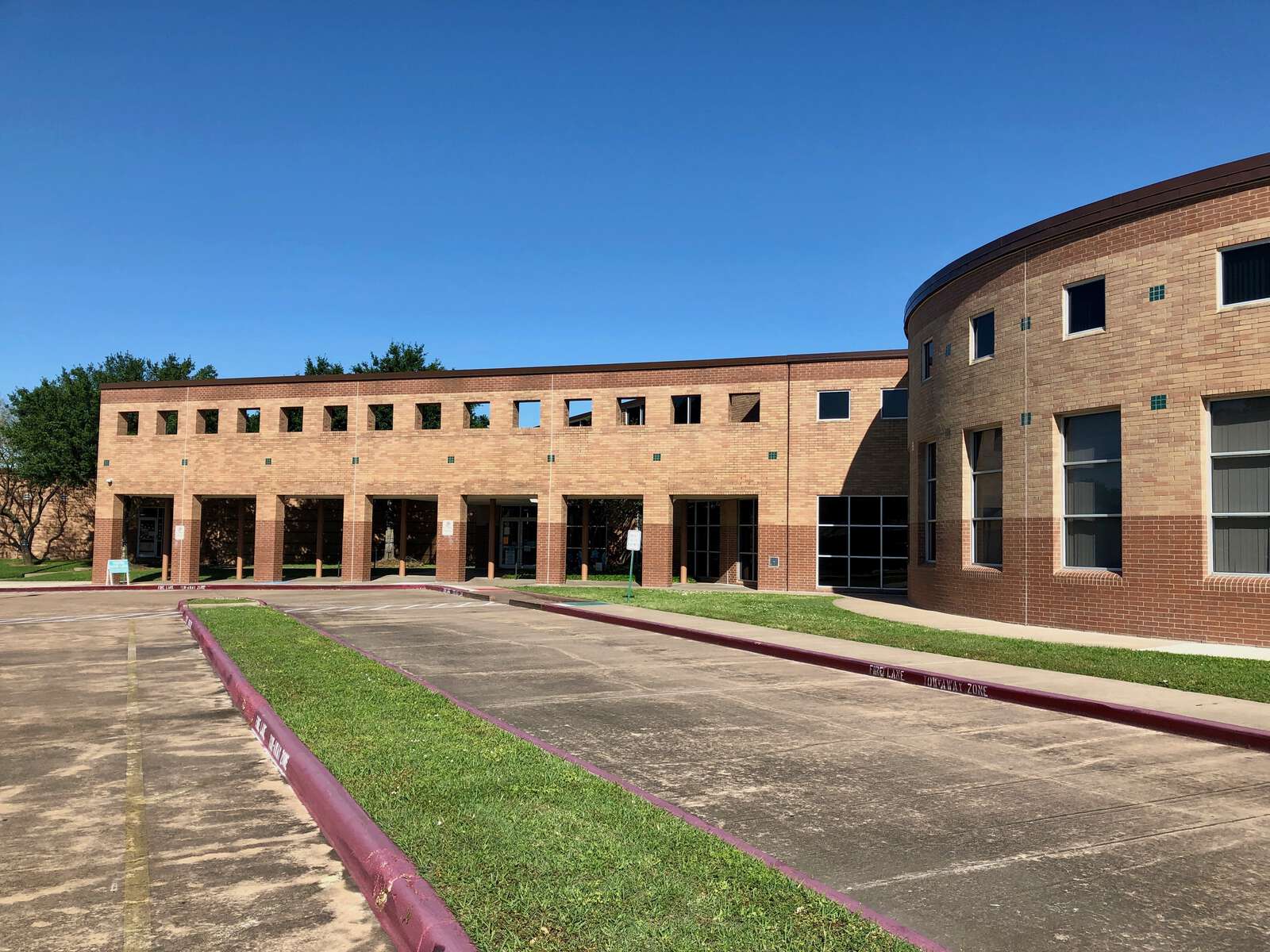 Barrington Place Elementary  School in Sugar Land Texas Hero Image