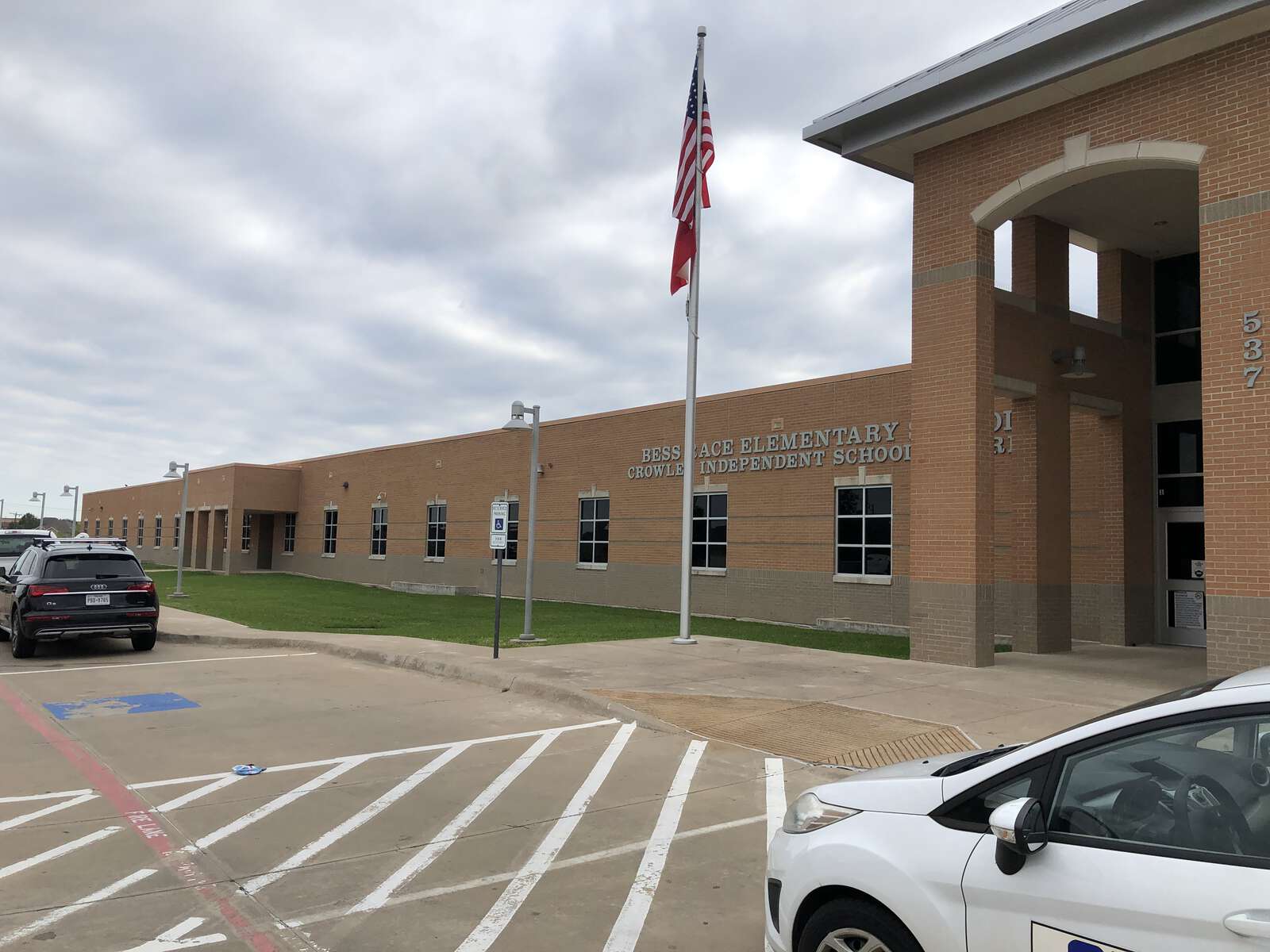 Bess Race Elementary School in Crowley Texas Hero Image