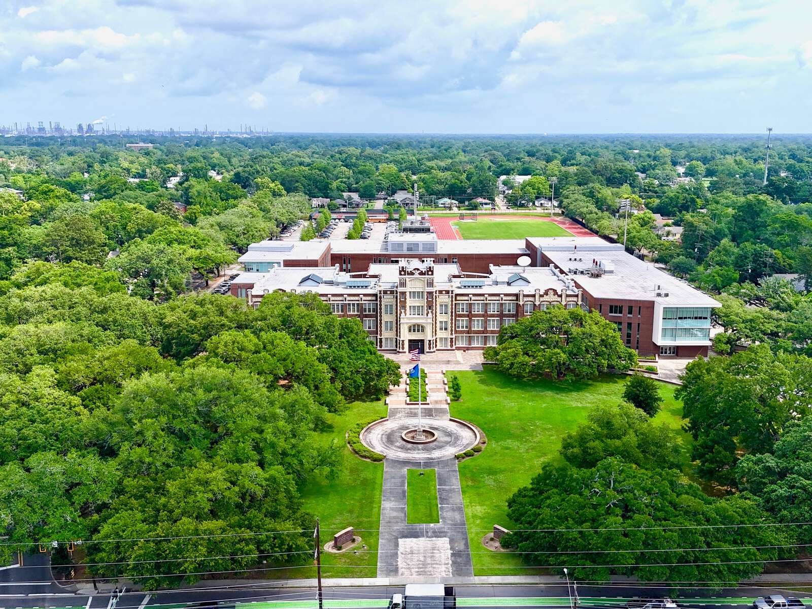 Baton Rouge Magnet High School in Baton Rouge Louisiana Hero Image