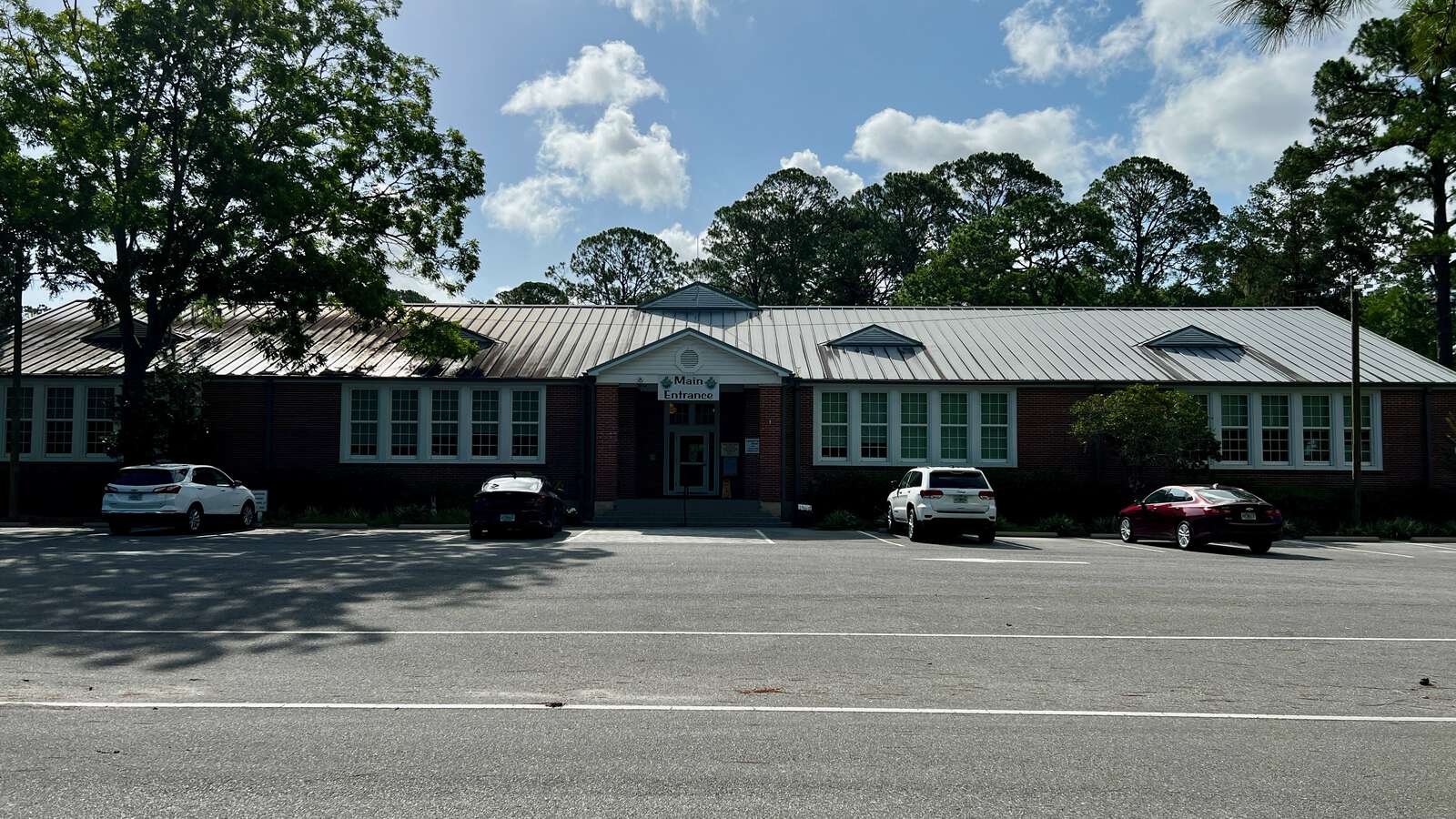 Bay School in Santa Rosa Beach Florida Hero Image